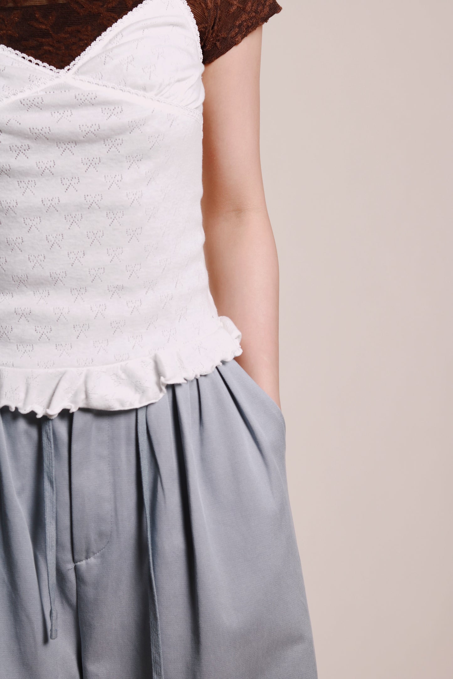 Ruffle Ribbon Sleeveless Top (White)