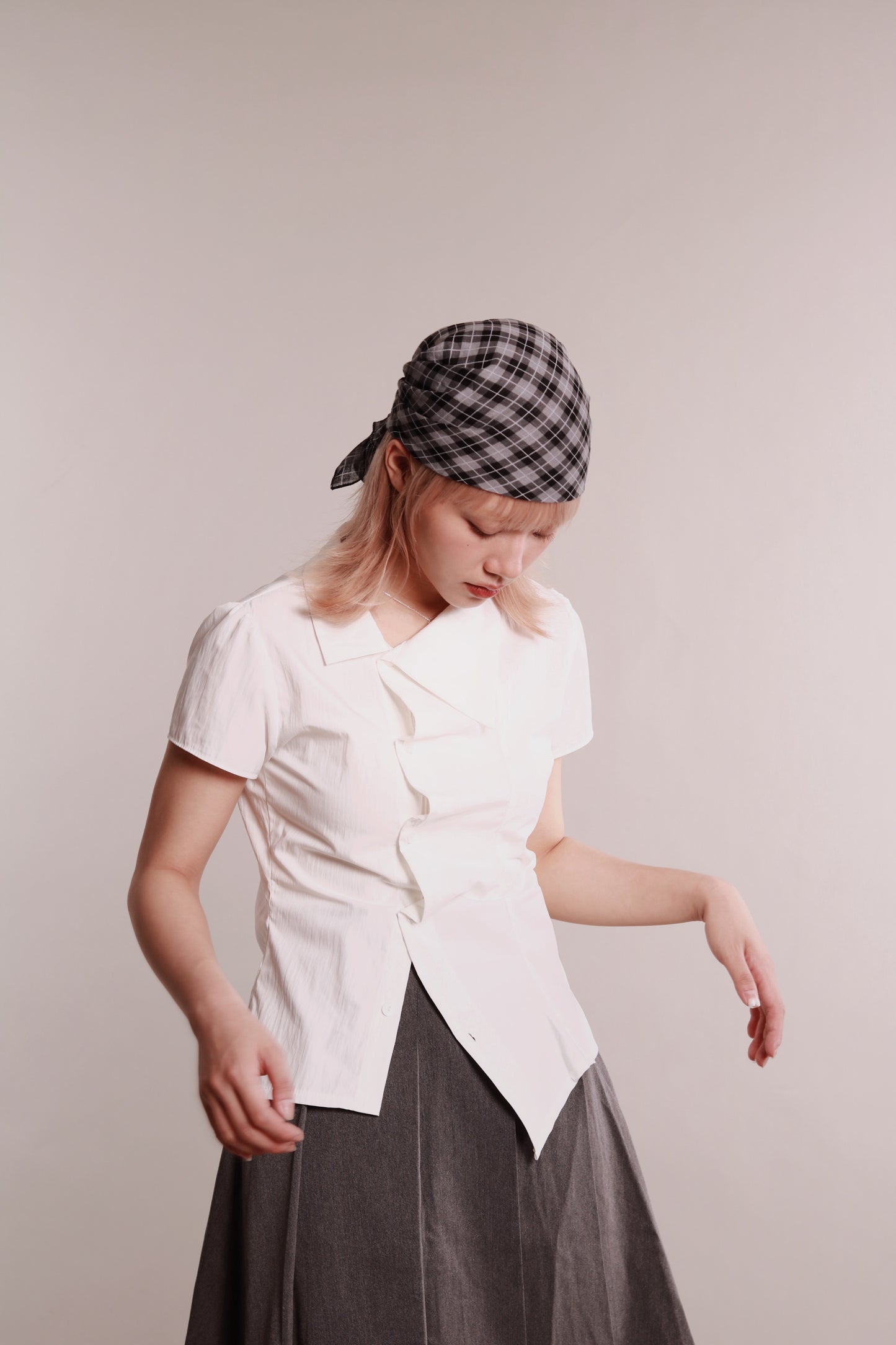 Gentle Pleat Shirt (White)