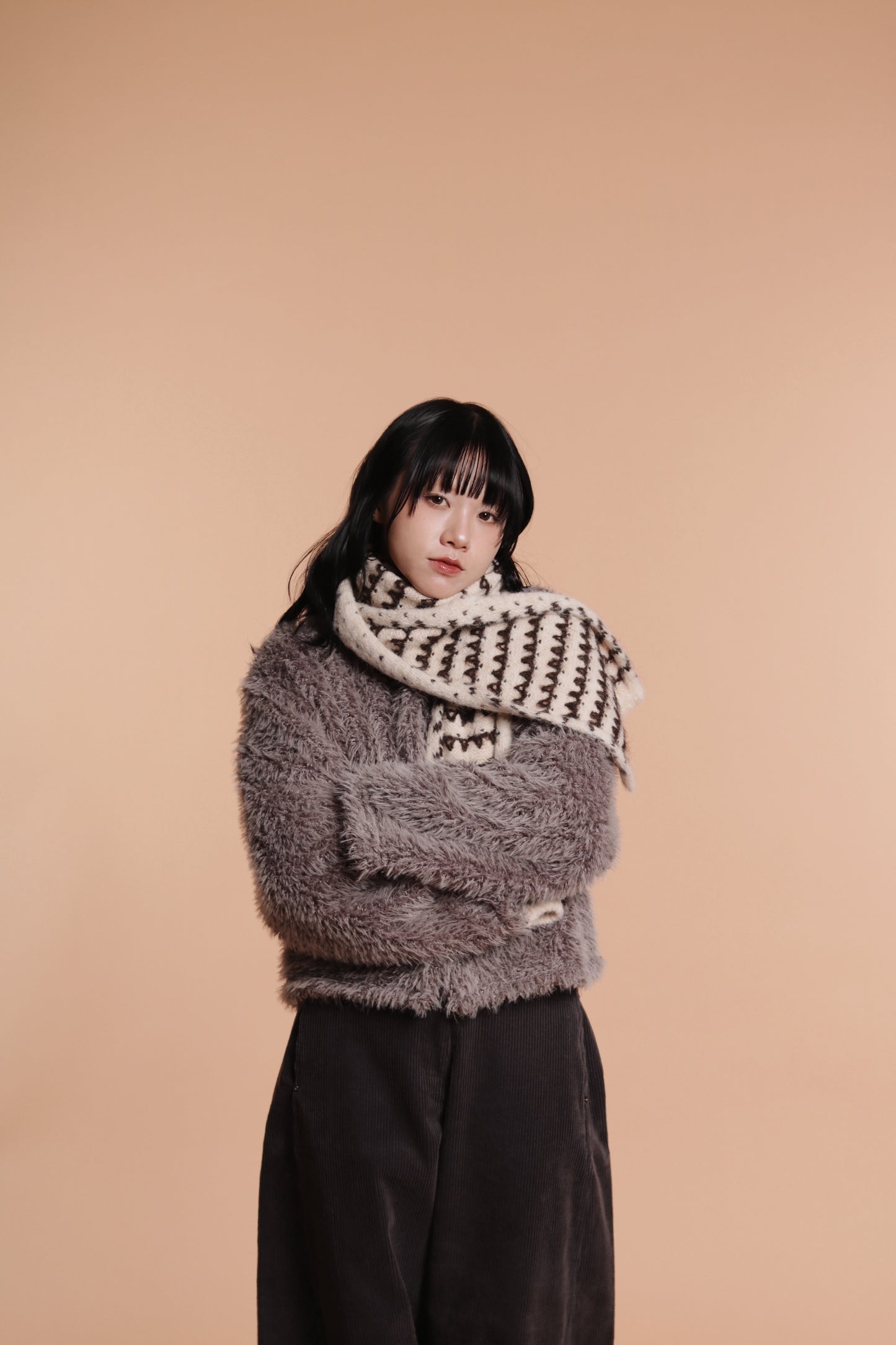 Triangle Muffler (Beige)