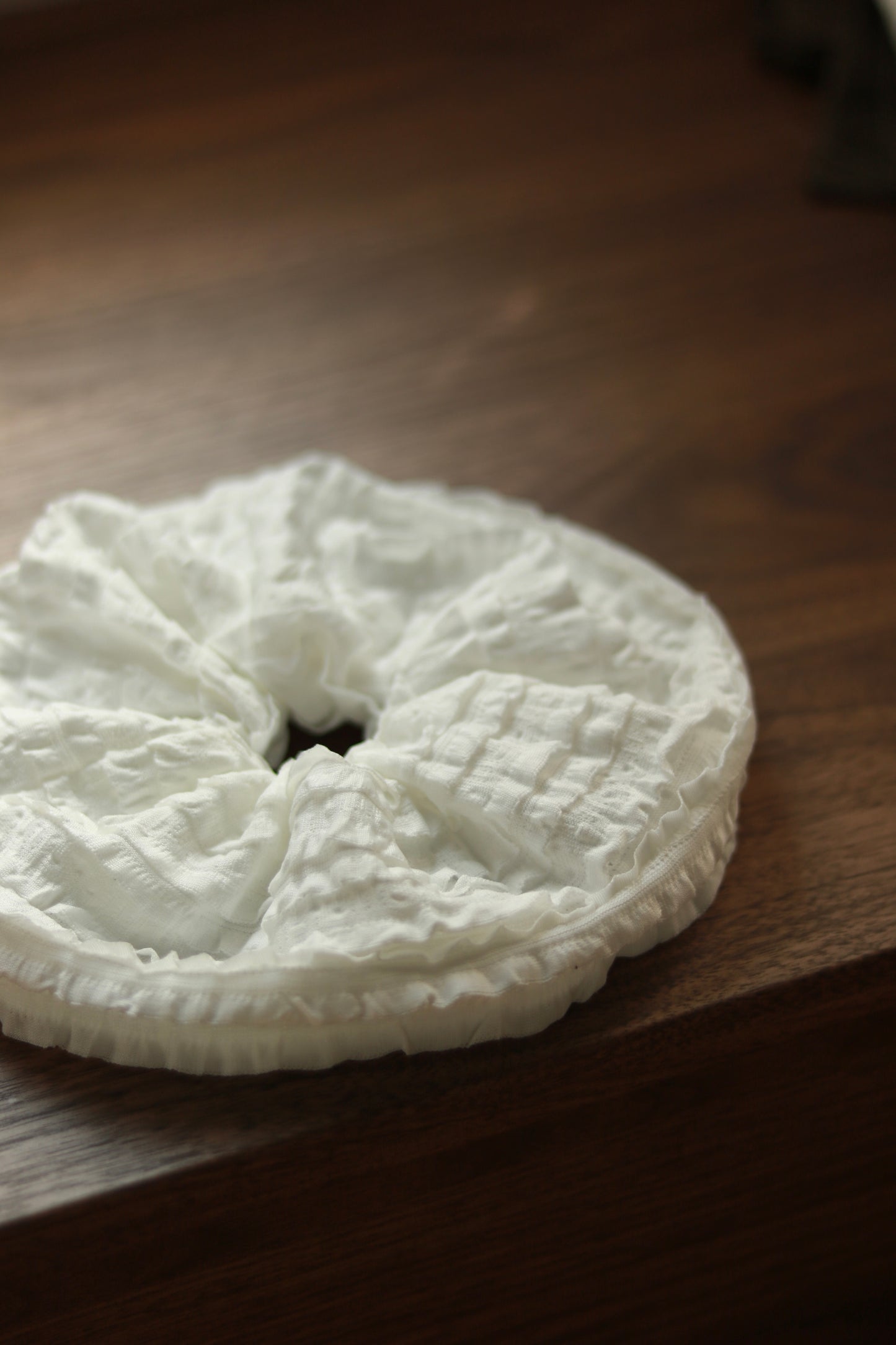 Ruffle Scrunchie (Black/White)