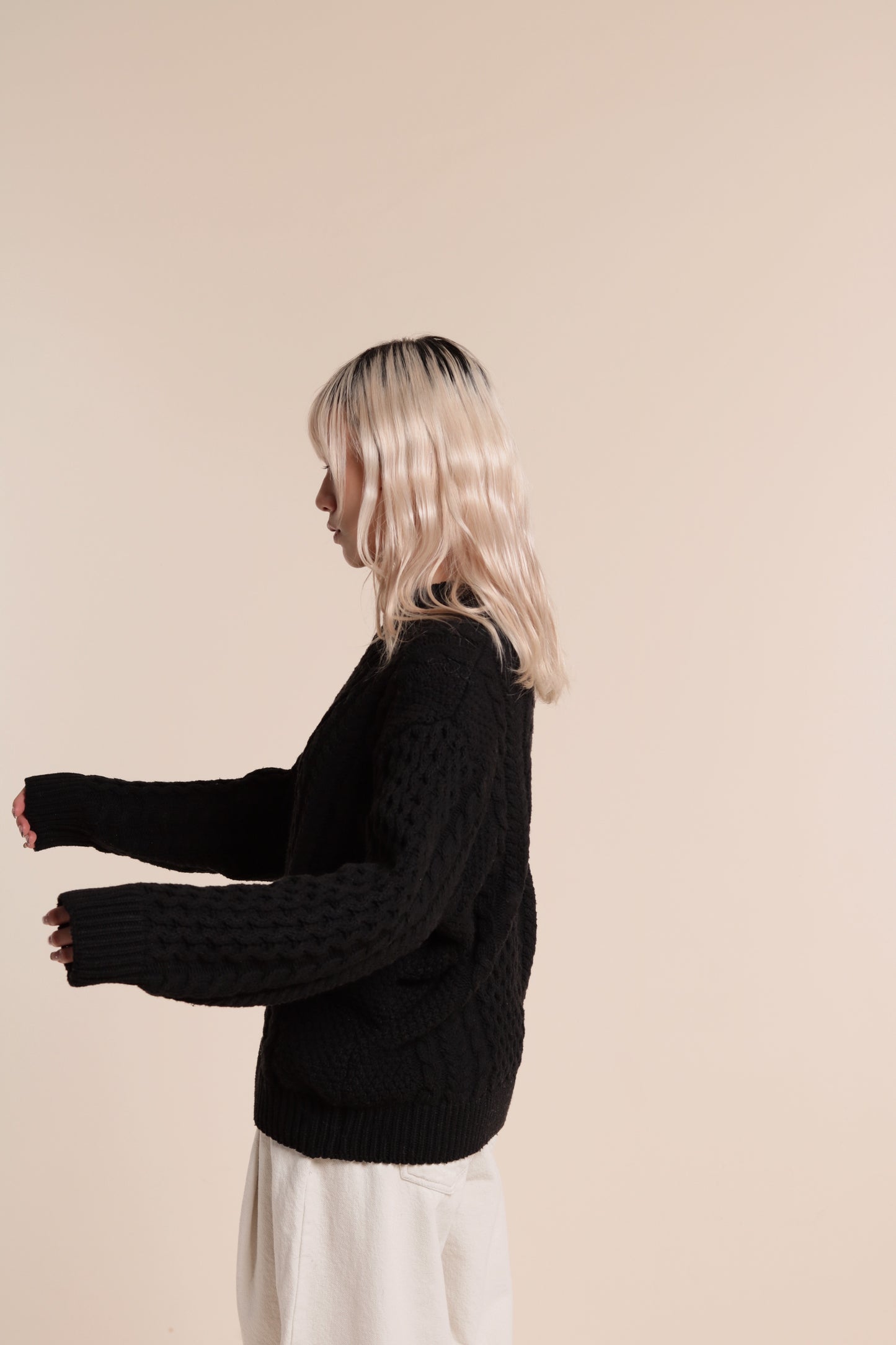 Oversized Cable Knit Sweater (Black)