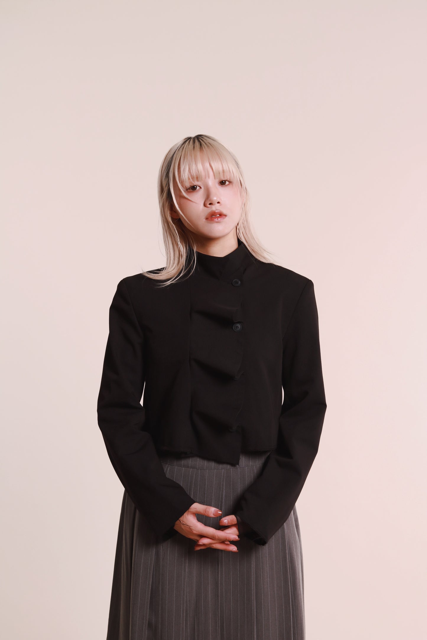 Gentle Pleat Jacket (Black)