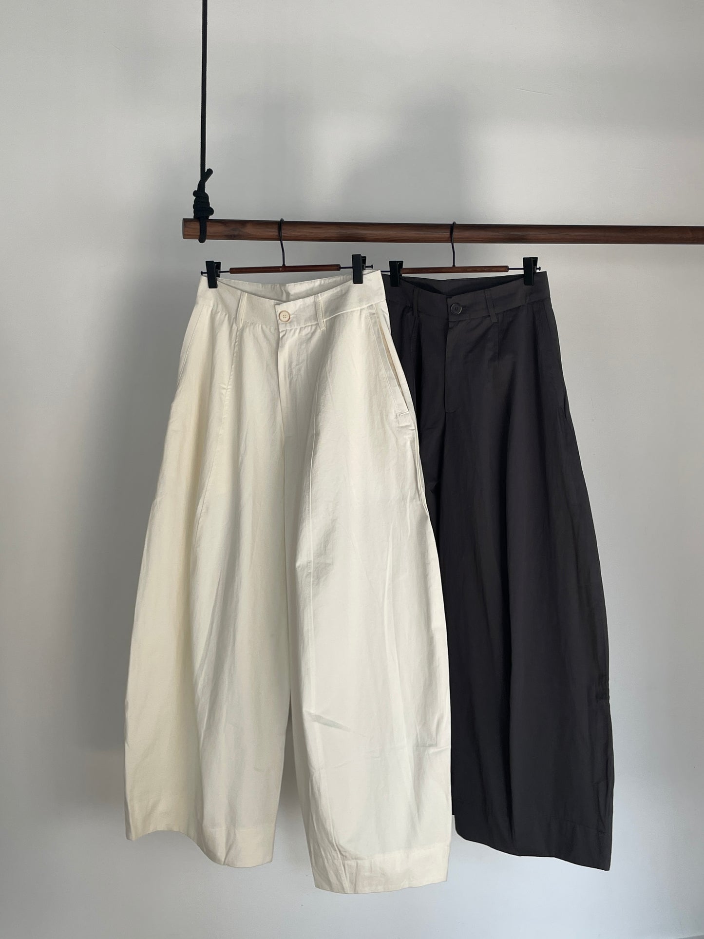 Logan Pants (Ivory)