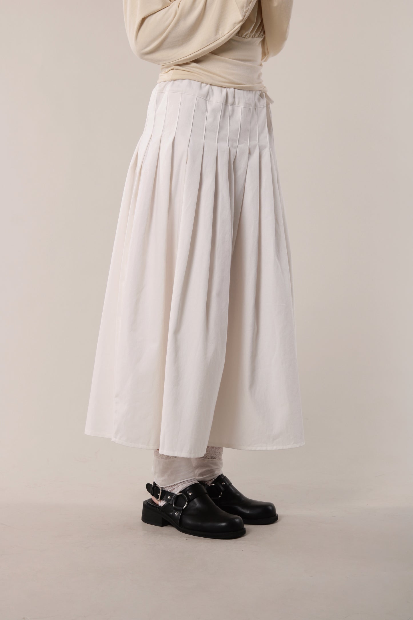 Pleated Skirt (Ivory)