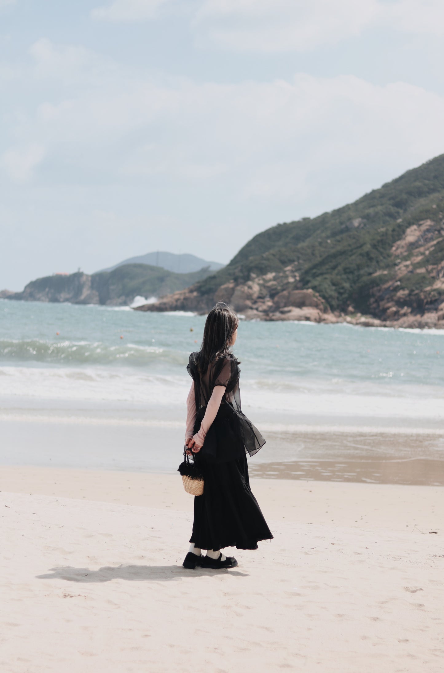 Doll Puff Sleeve Blouse (Black)