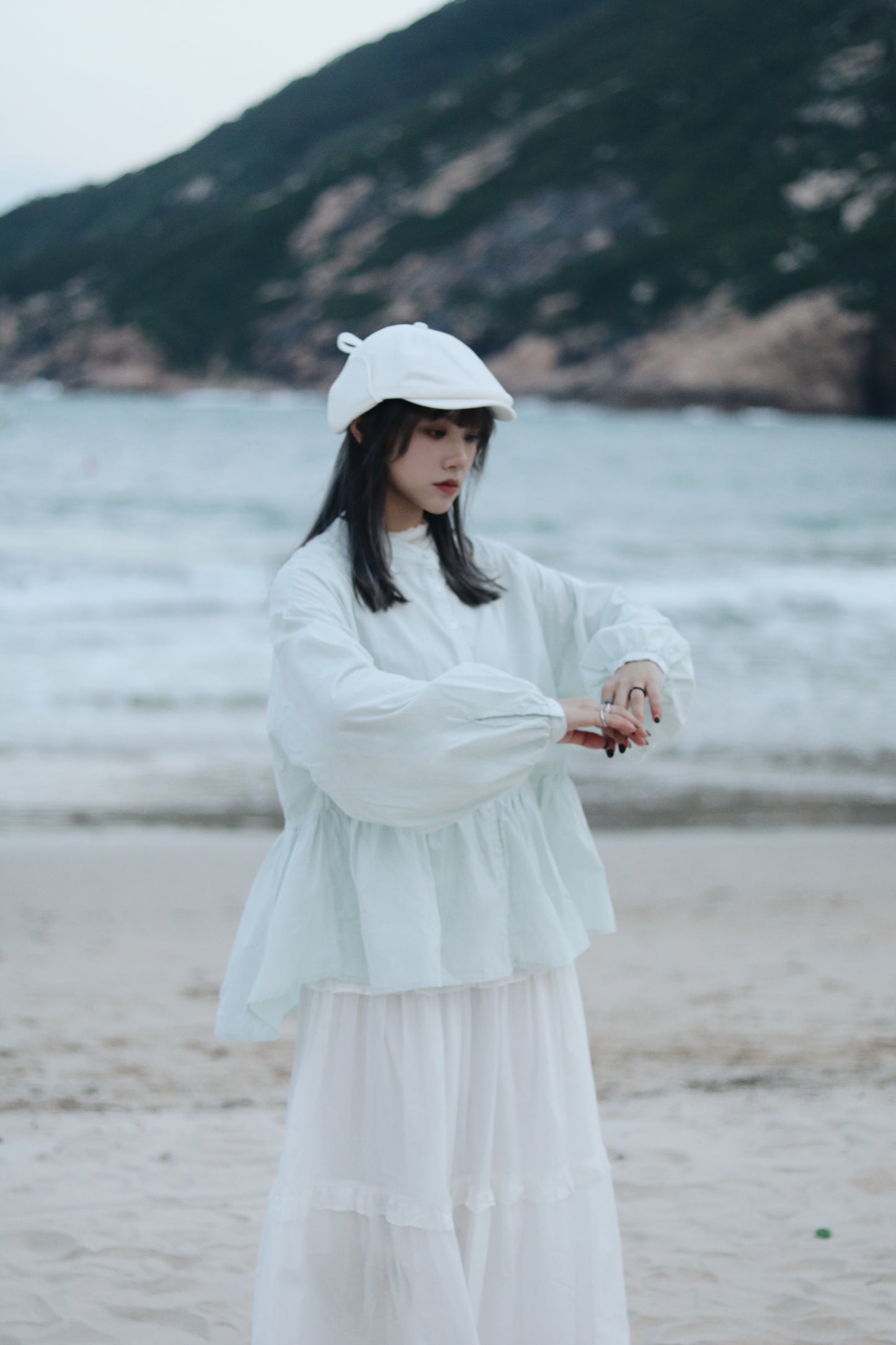 Snoopy Hat (Beige/Black/White)