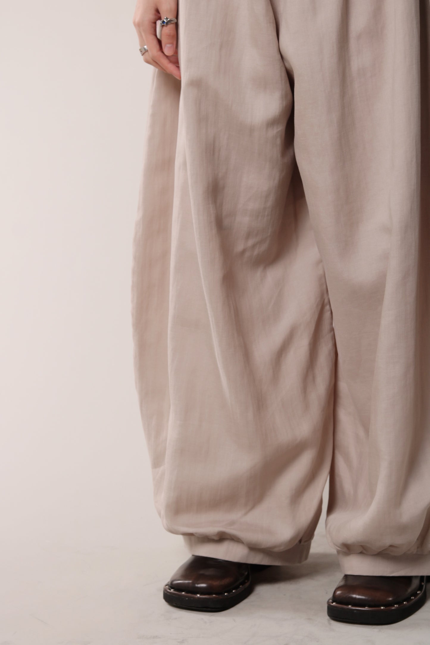 Linen Bubble Pants (Beige)