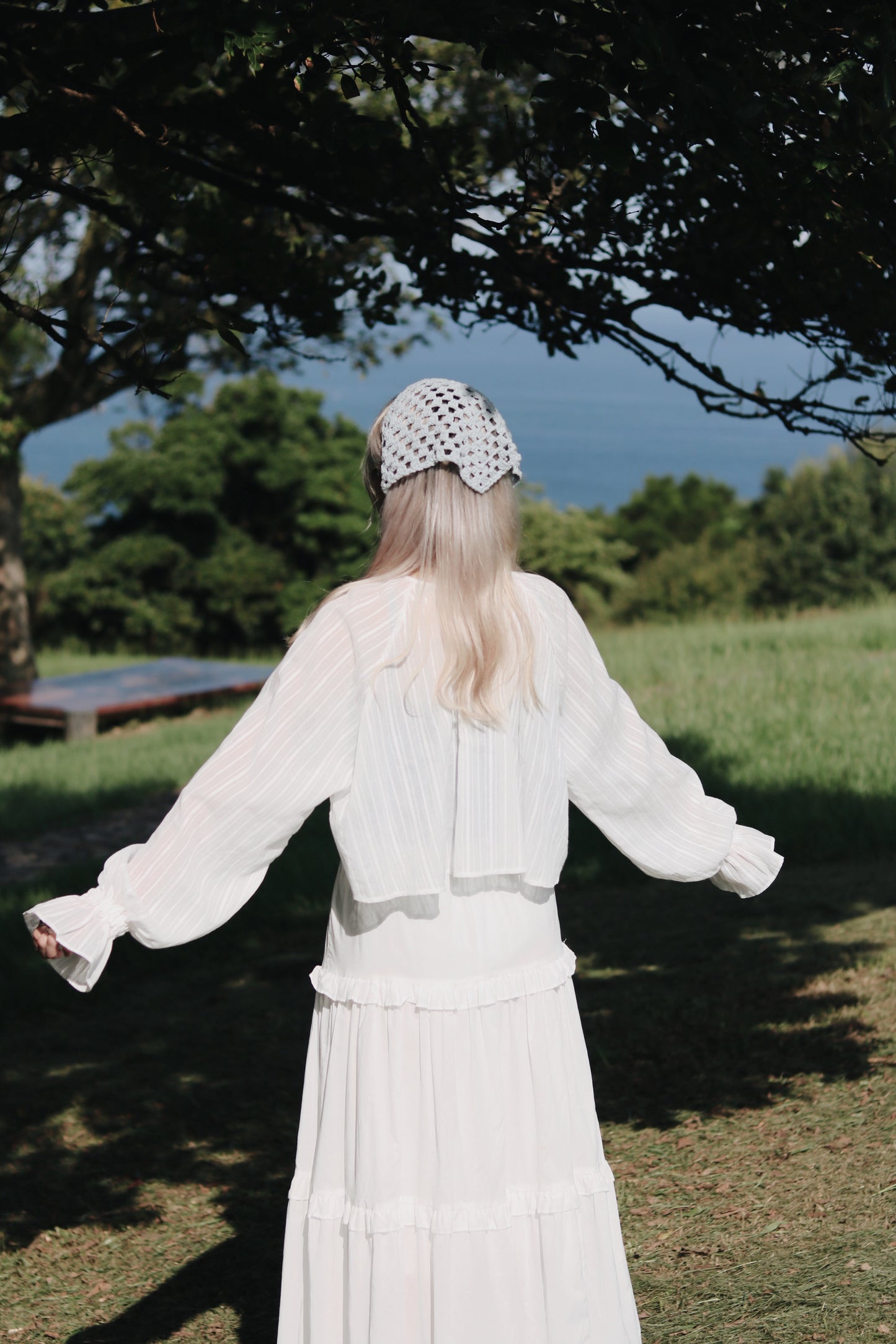 Flora Cropped Shirt (White)