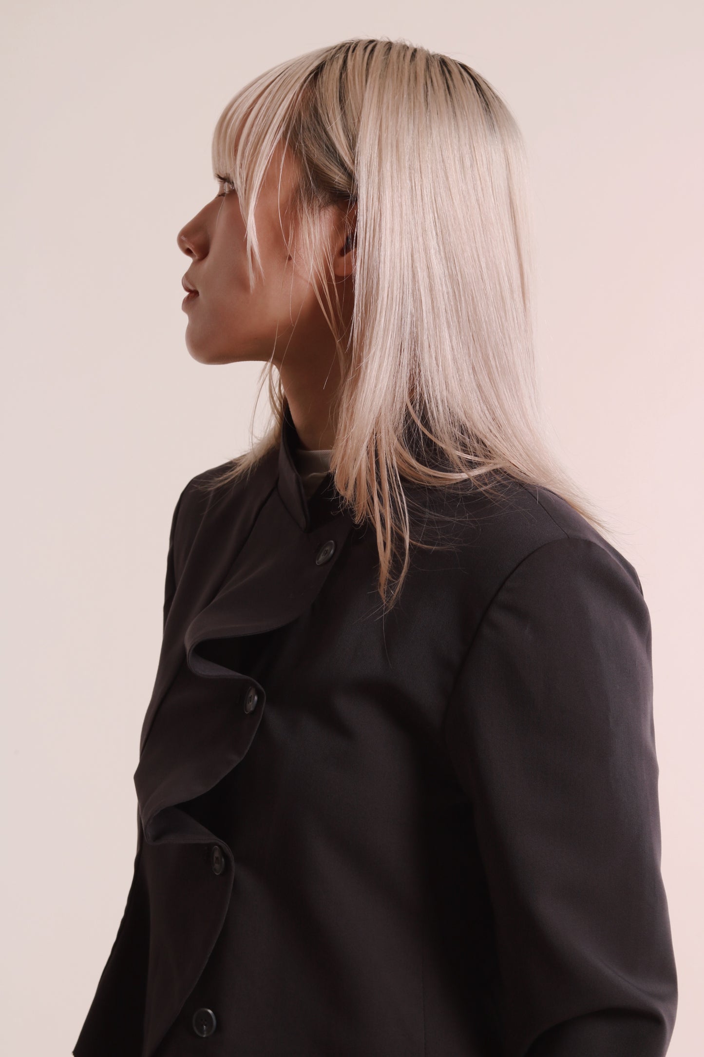 Gentle Pleat Jacket (Charcoal)