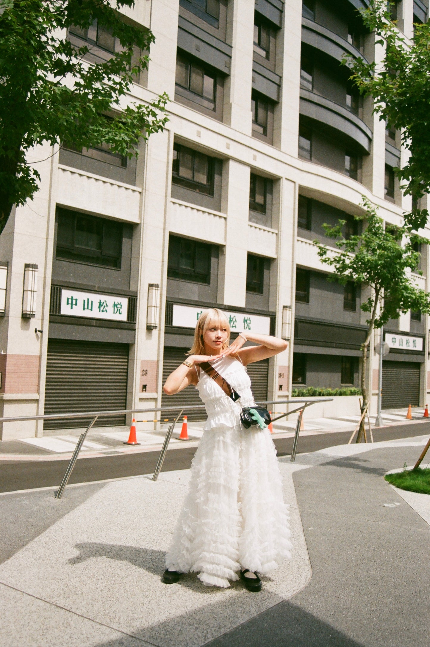 Doll Lace Skirt (White)