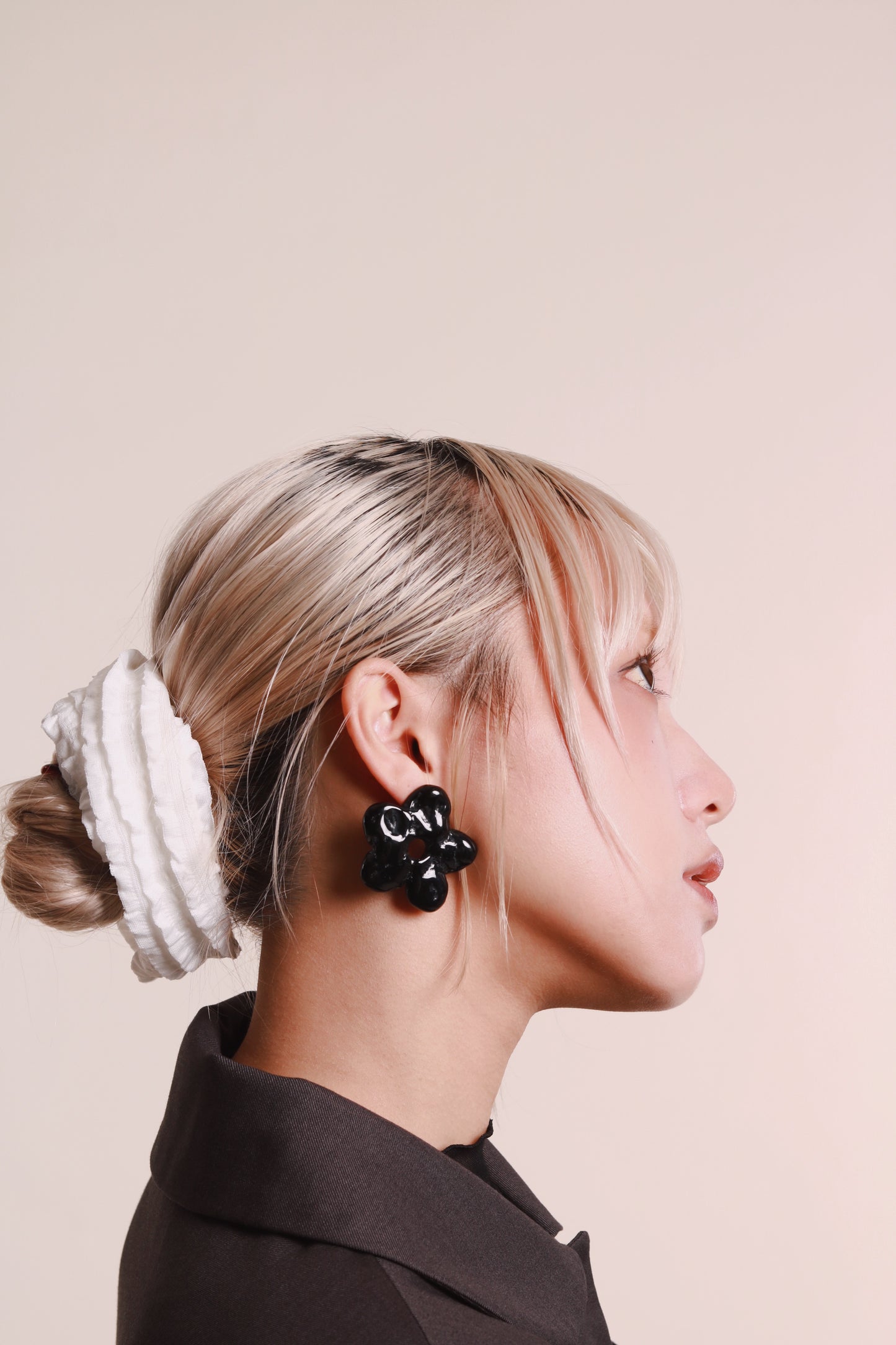 Flower Earrings (Black/Brown)