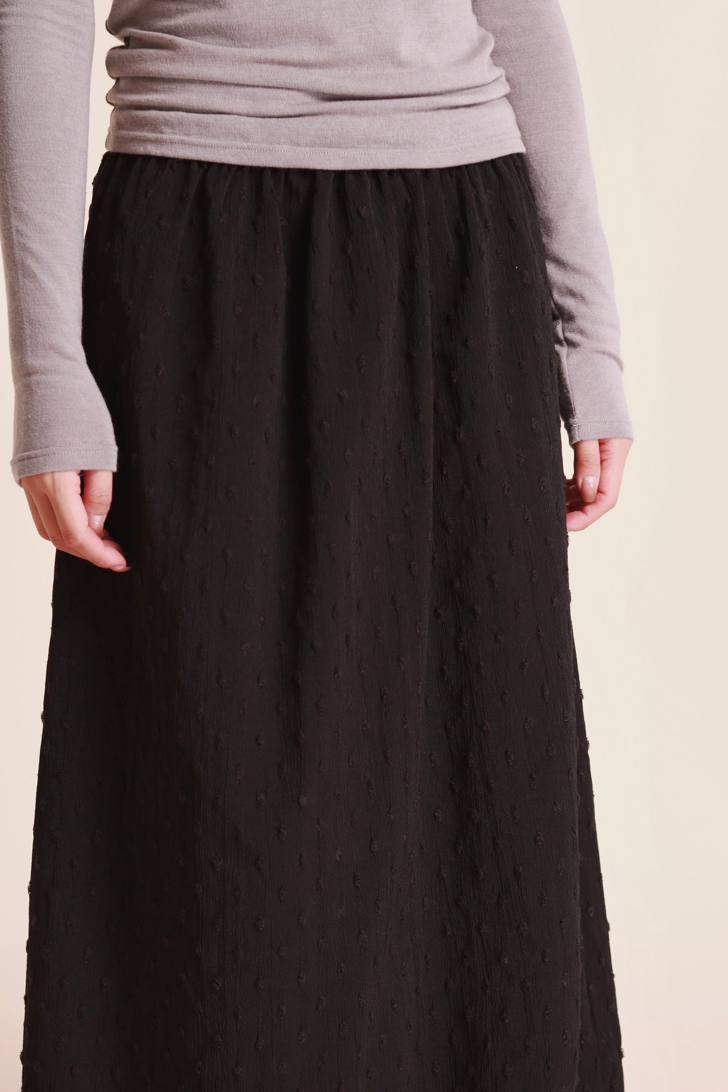 Dot Dot Skirt (Black)