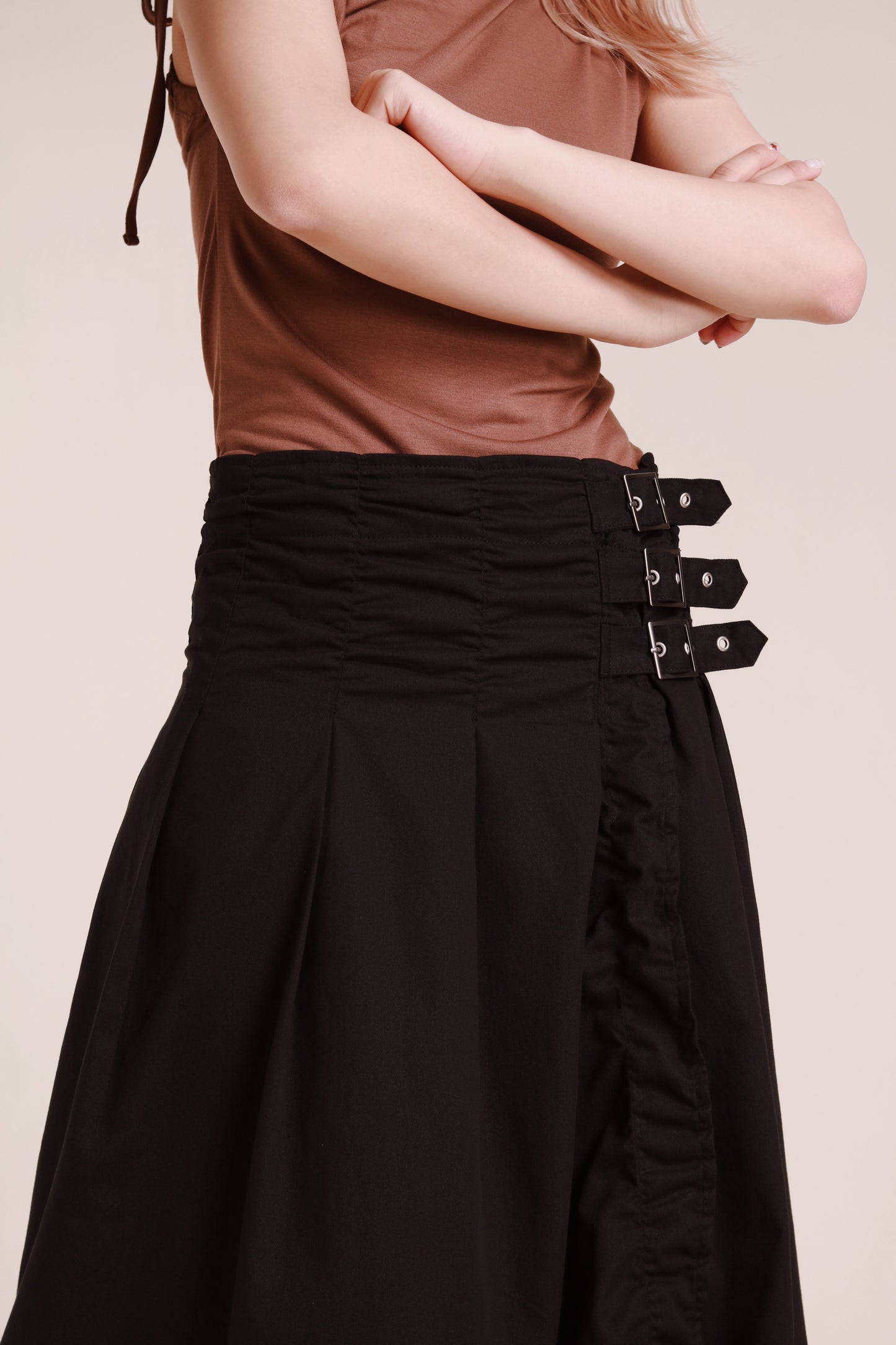 Doll Buckle Skirt (Black)