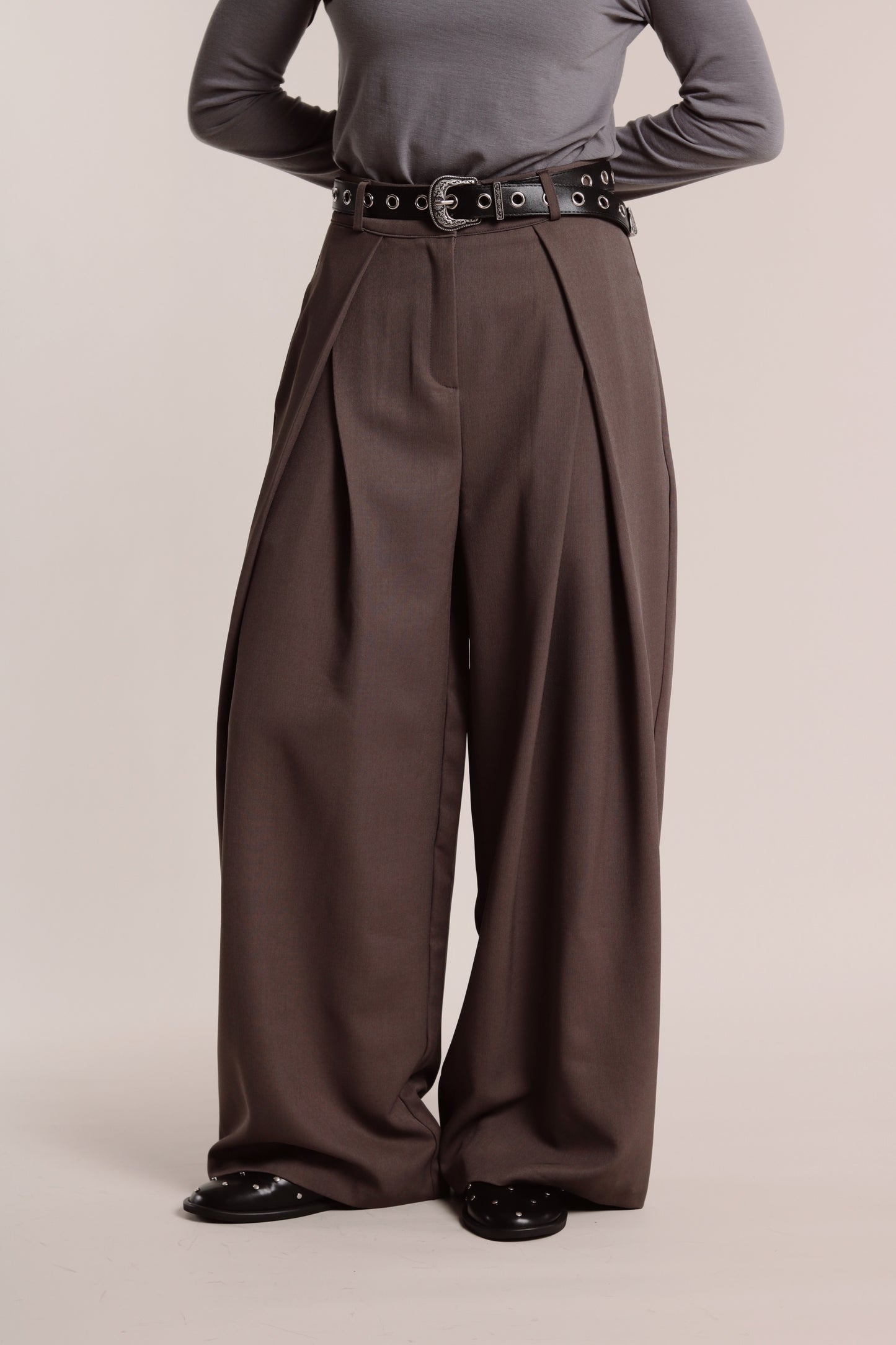 Spring Pleat Pants (Brown)