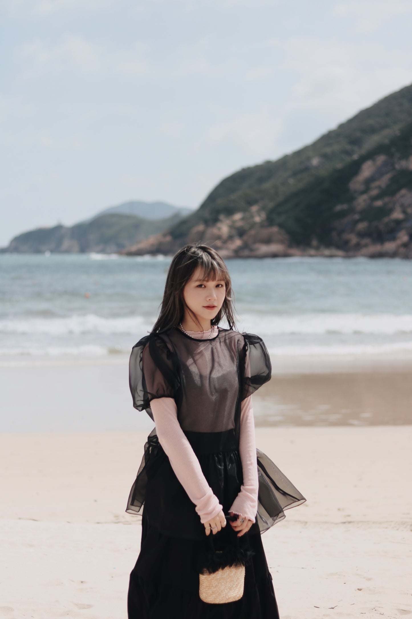 Doll Puff Sleeve Blouse (Black)