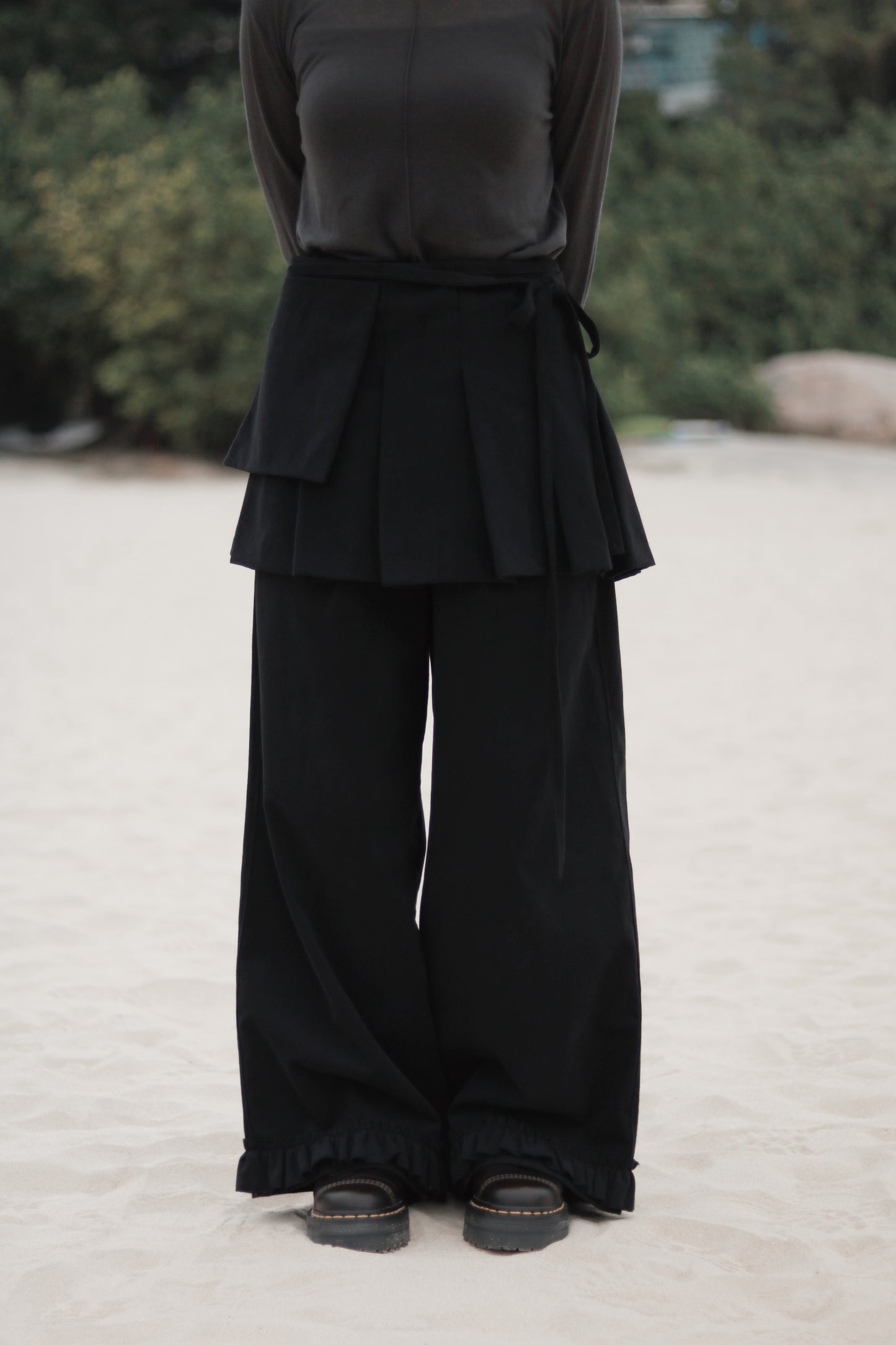 Layered Ruffle Pants (Black)