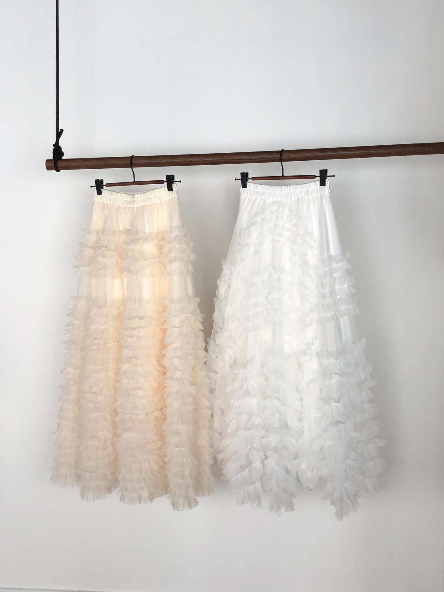 Doll Ruffle Lace Skirt (Ivory)