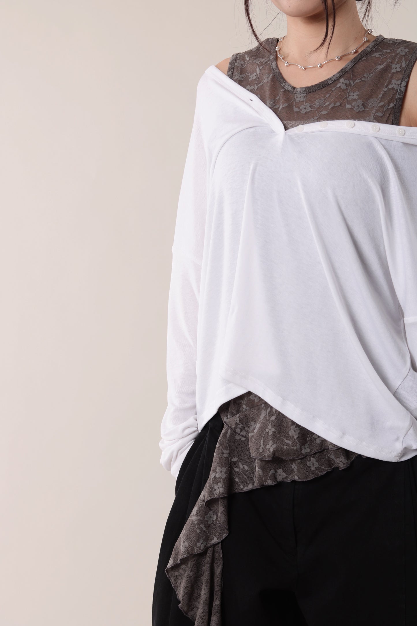 Lazy Button Long Tee (White)