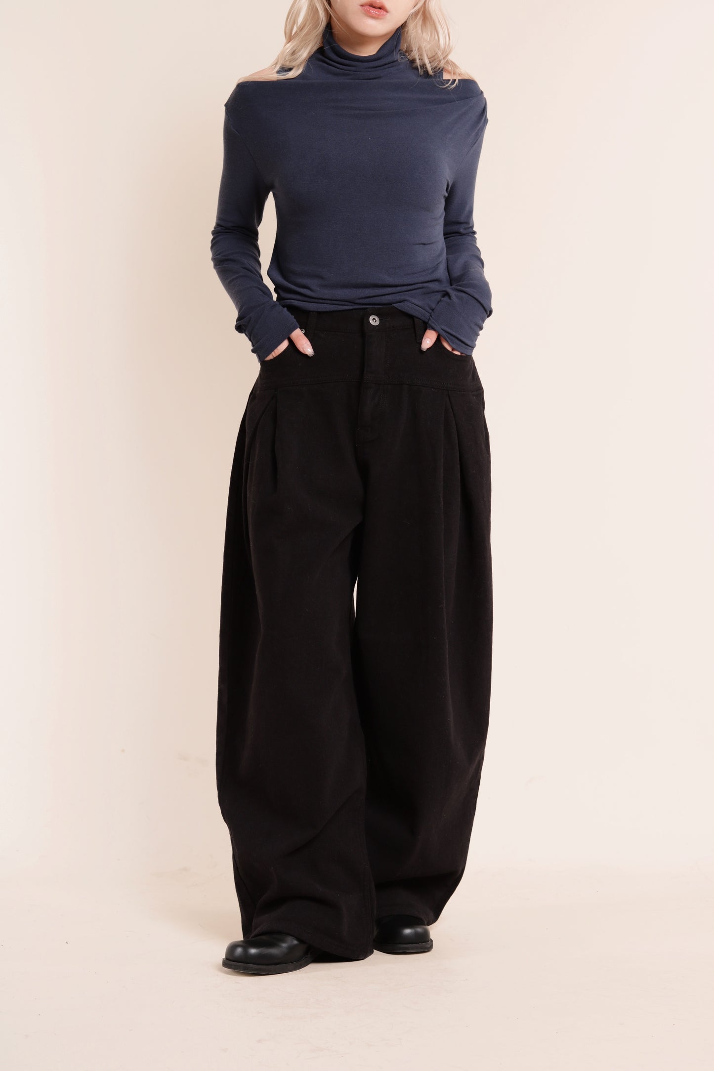 Nolan Pleat Pants (Black)