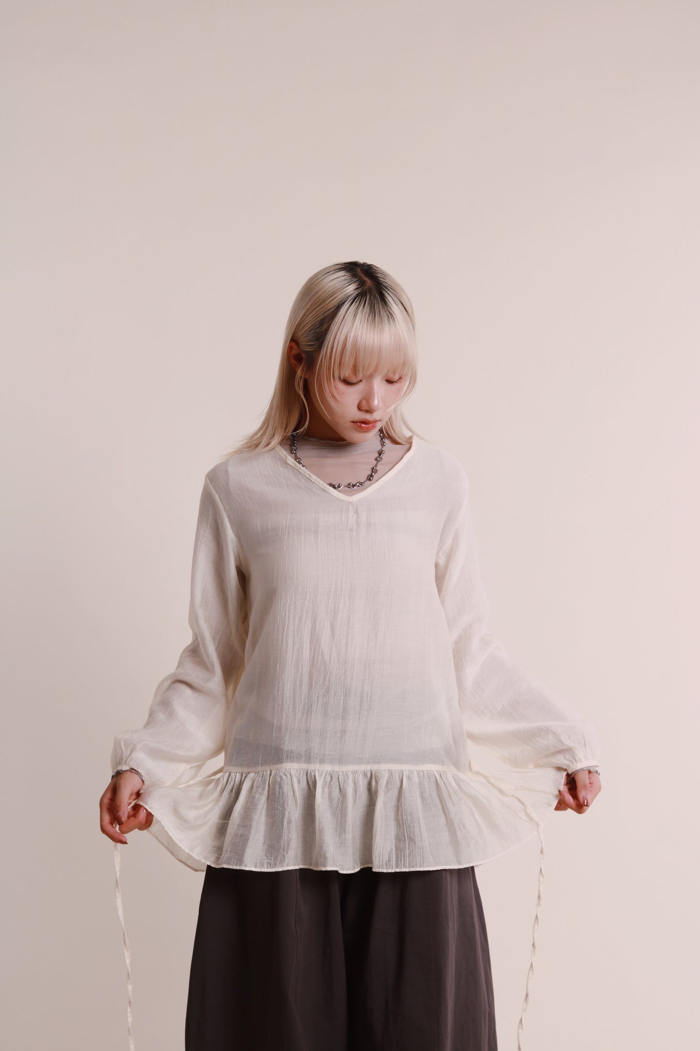Doll Ruffle Blouse (Ivory)