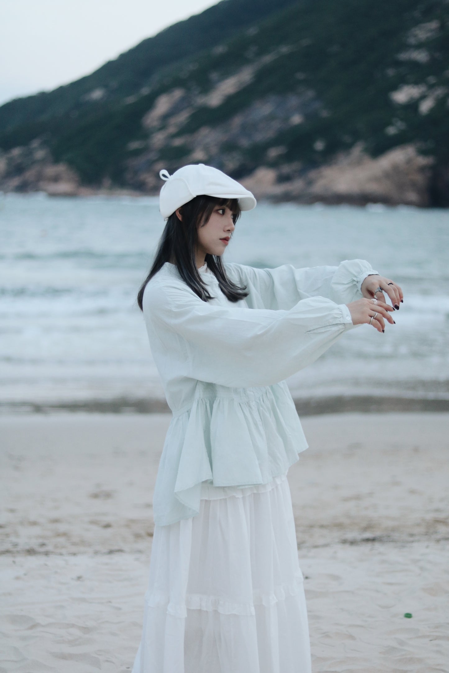 Snoopy Hat (Beige/Black/White)