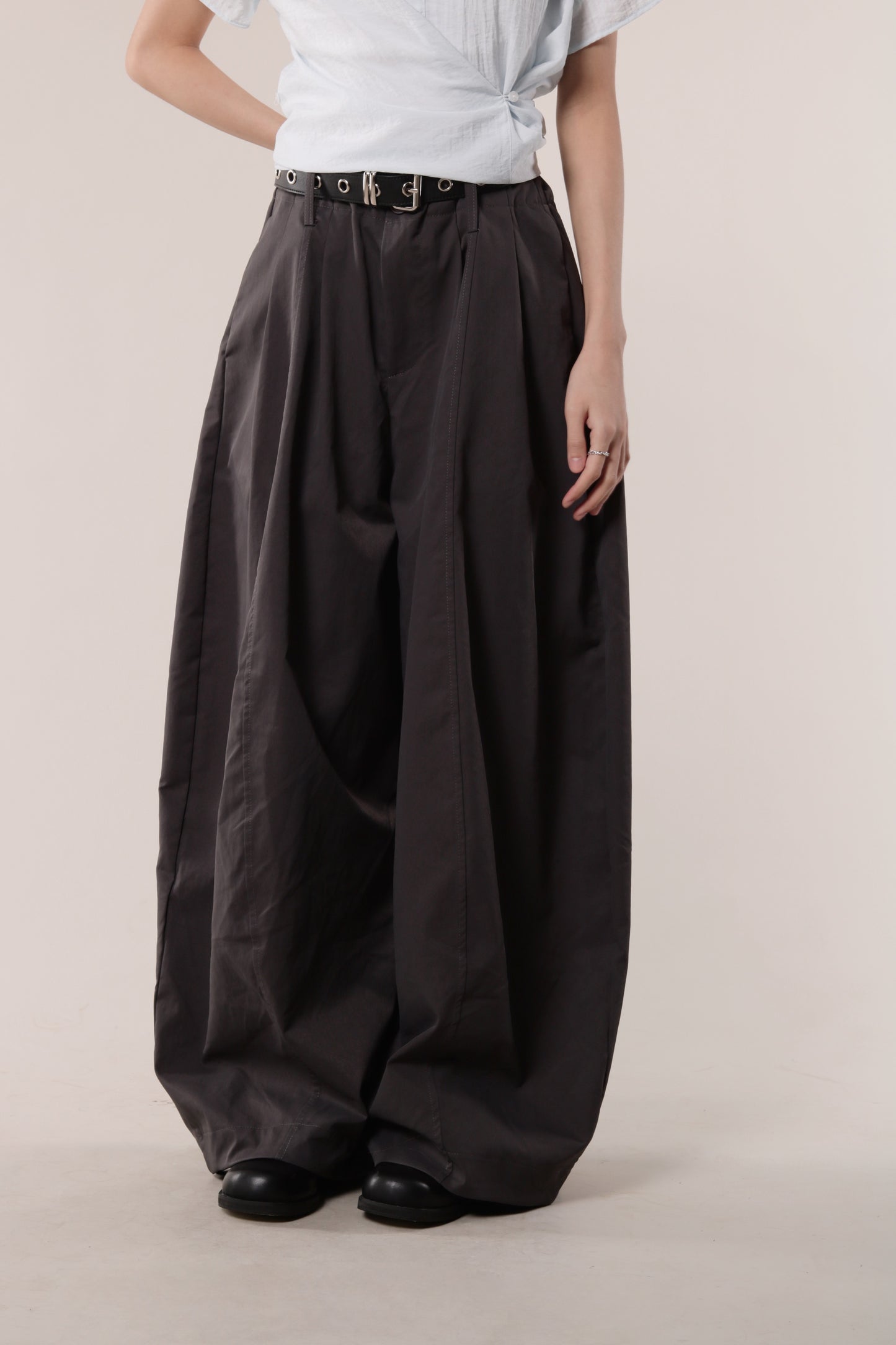 Ari Pants (Charcoal)