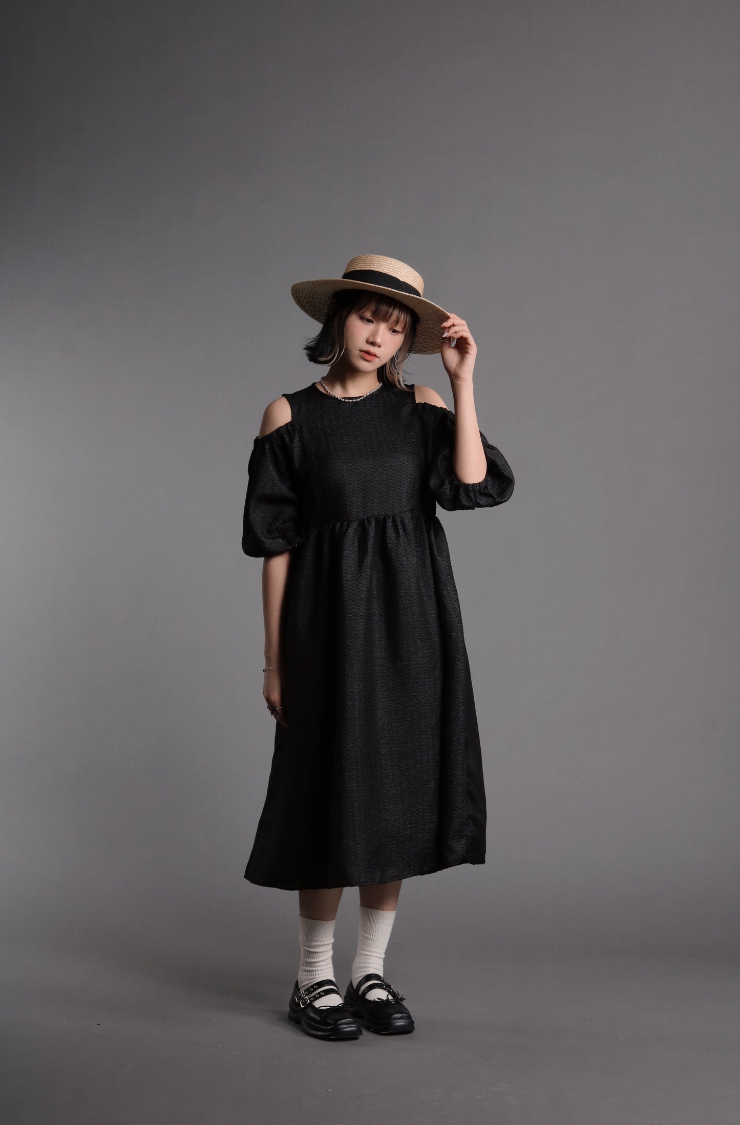 Doll Cold Shoulder Dress (Black)
