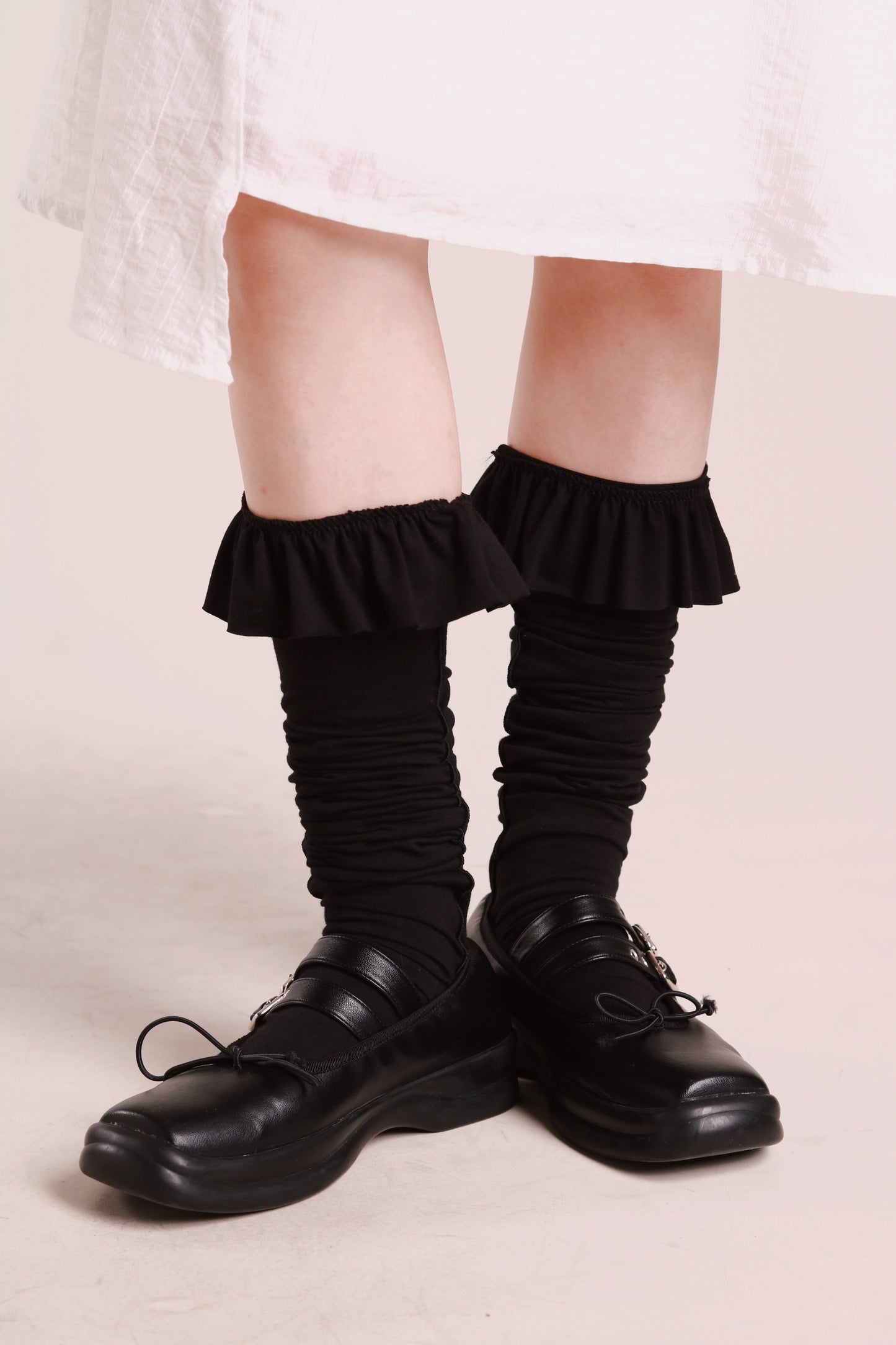 Ruffle Socks (Black)