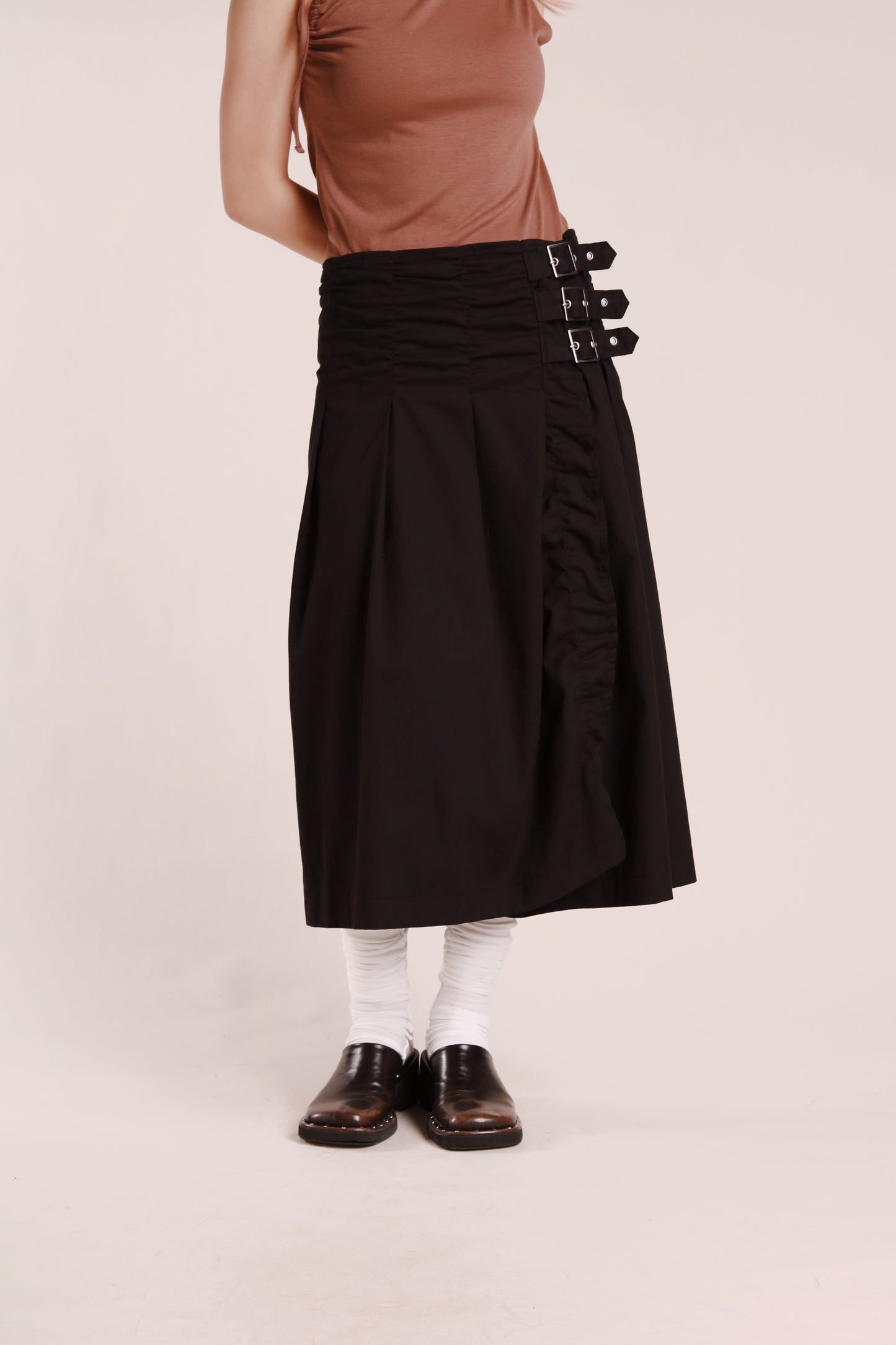 Doll Buckle Skirt (Black)