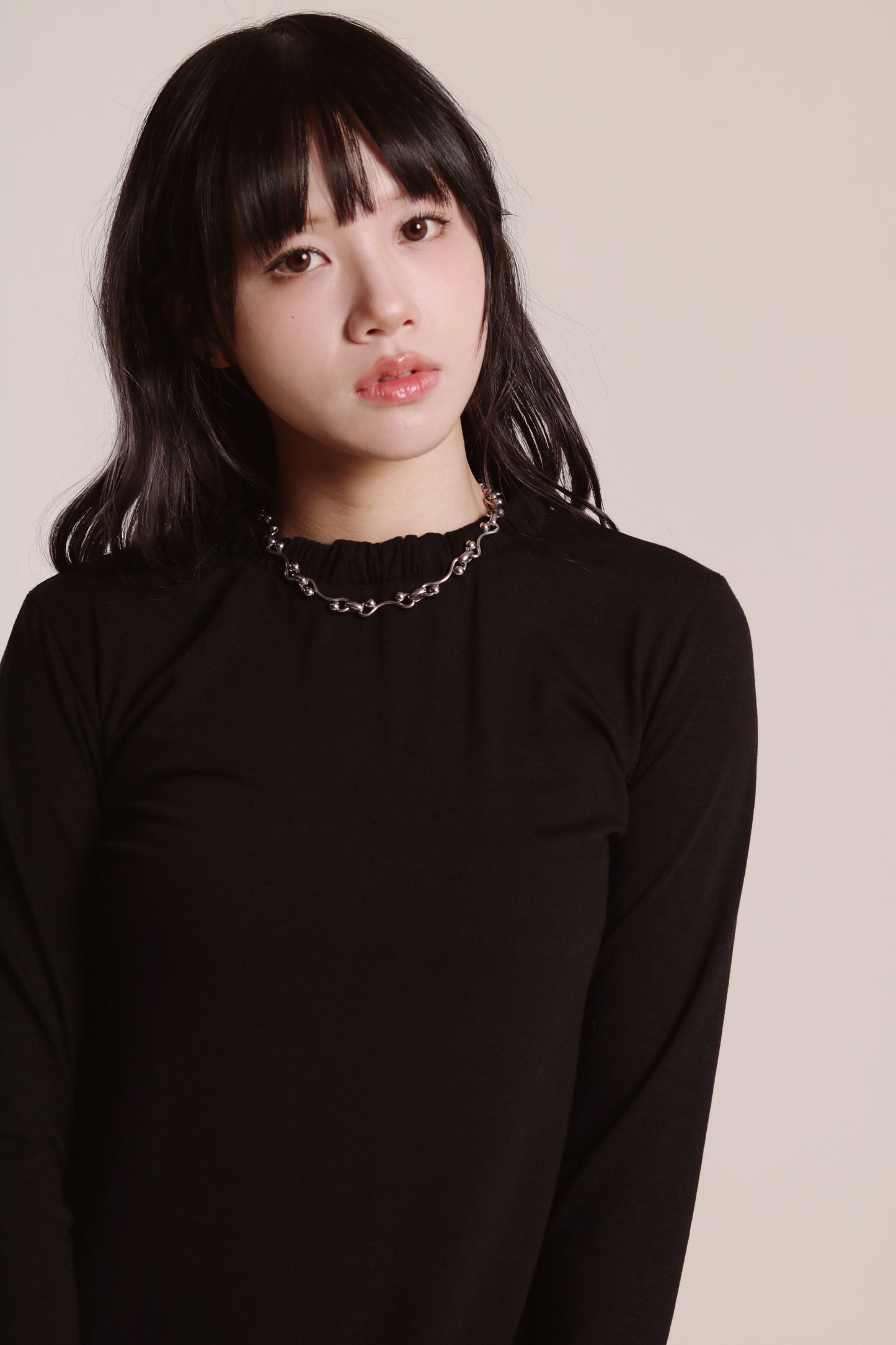 Soft Gathered Neck Top (Black)