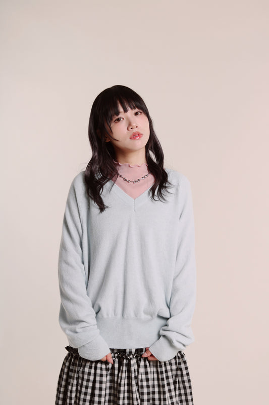 V Neck Sweater (Baby Blue)