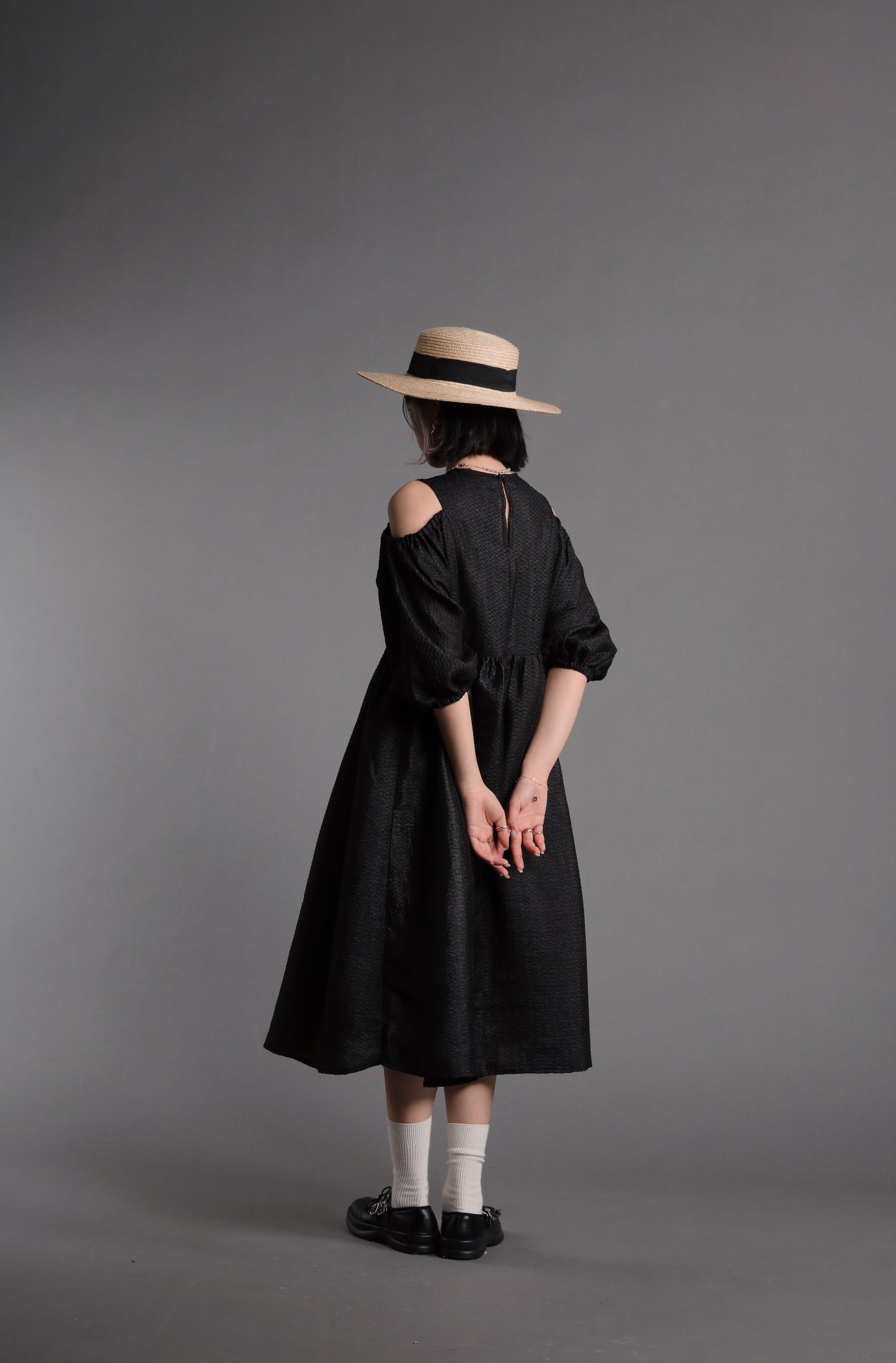 Doll Cold Shoulder Dress (Black)