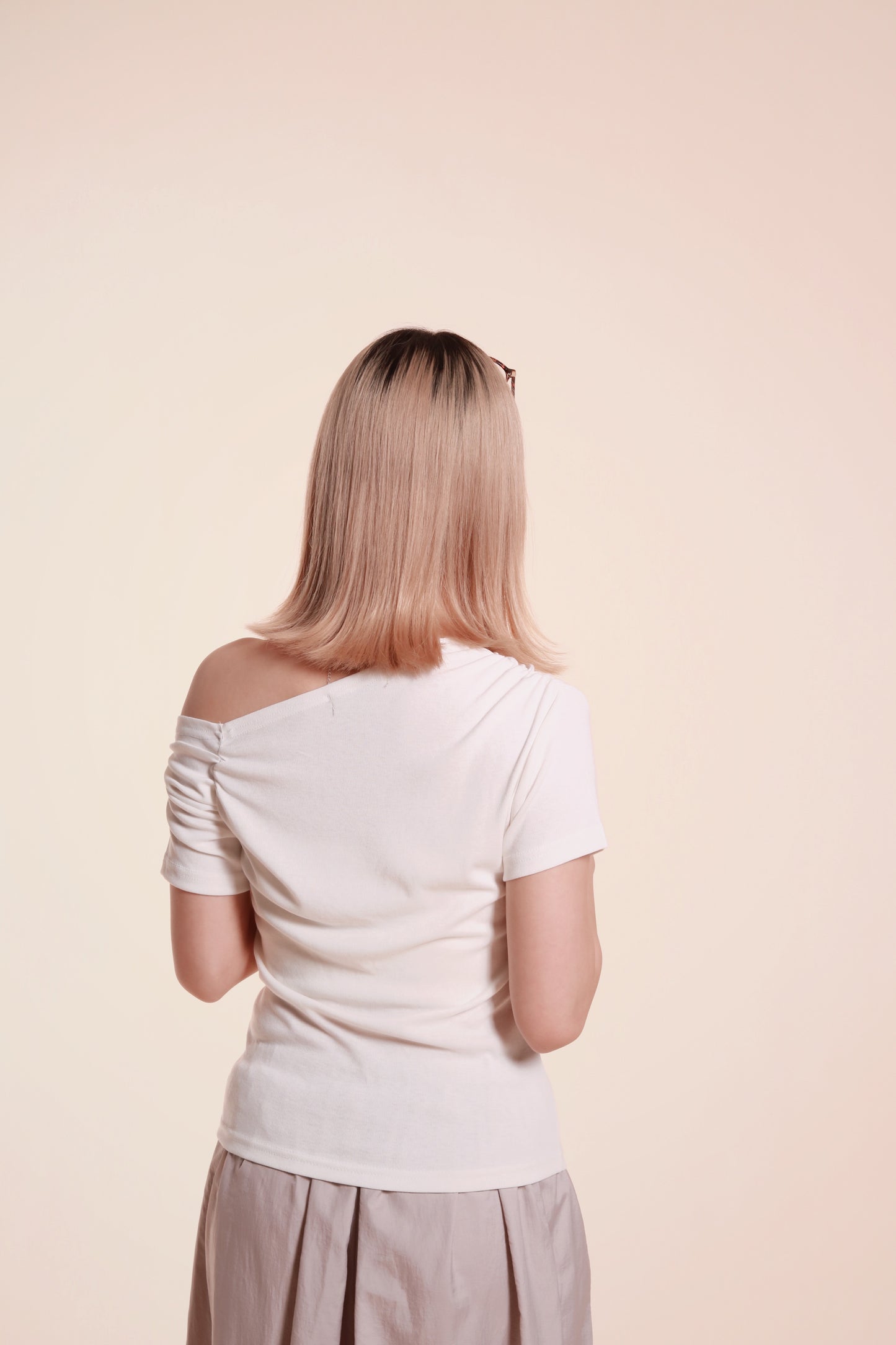 Asymmetry Top (White)