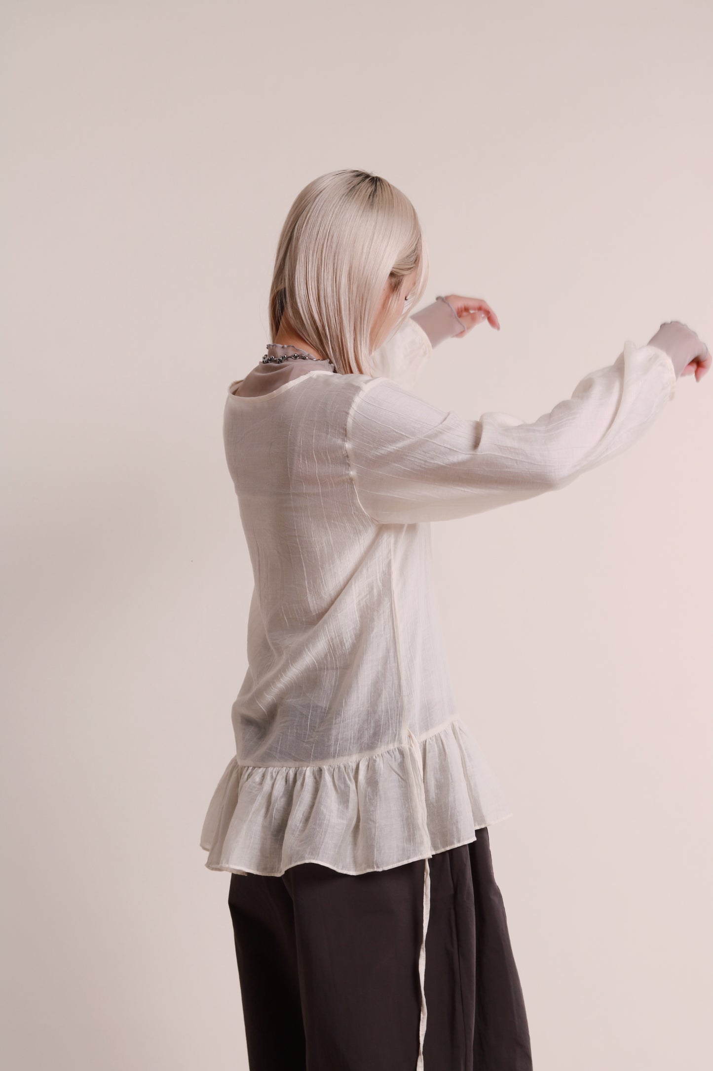 Doll Ruffle Blouse (Ivory)