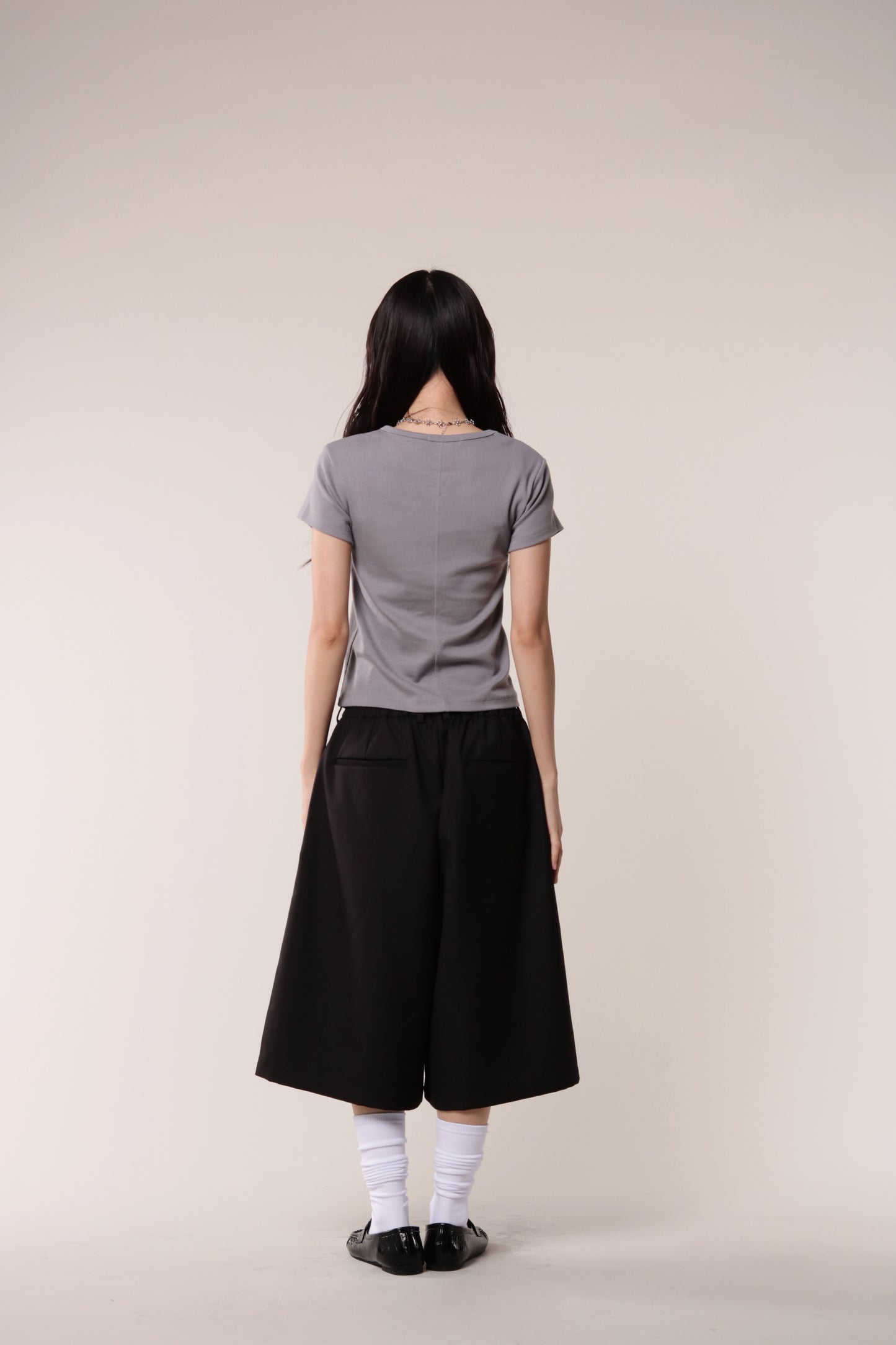 Romance Tee (Charcoal)