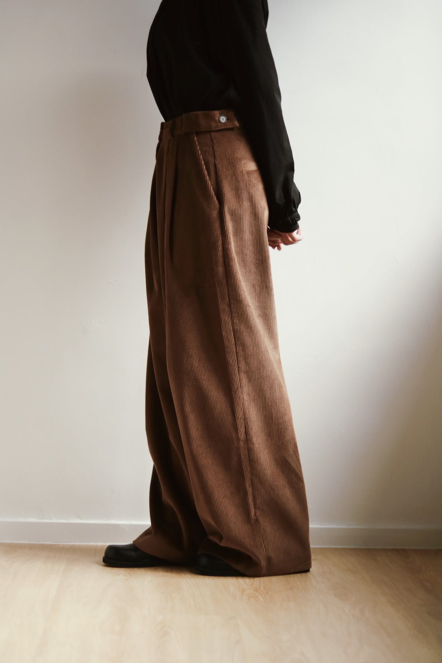 Corduroy Pants (Brown)