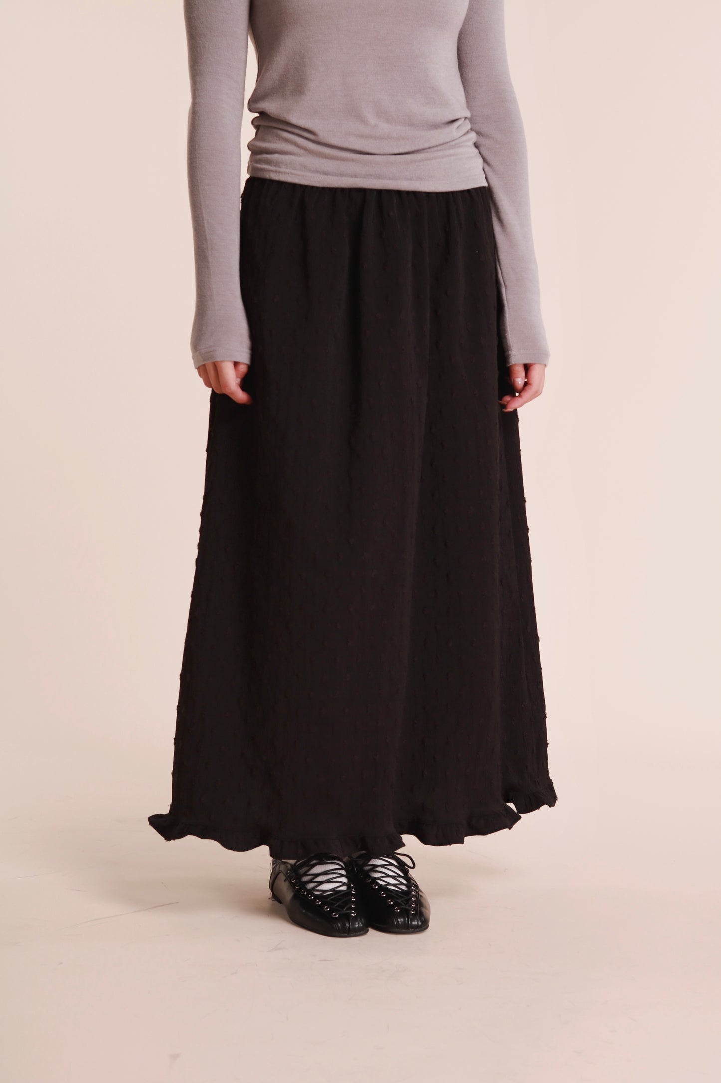 Dot Dot Skirt (Black)