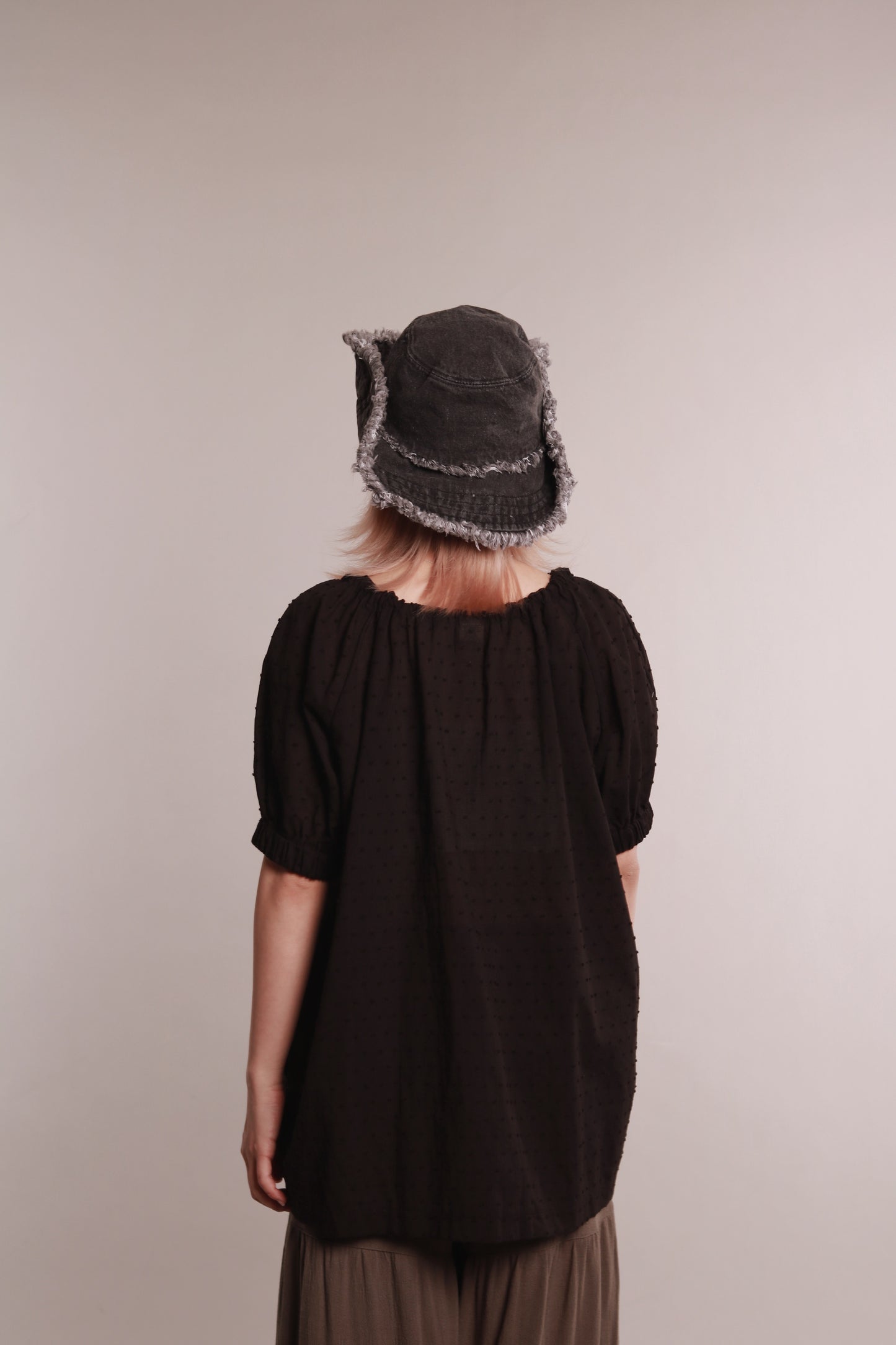 Dot Dot Blouse (Black)