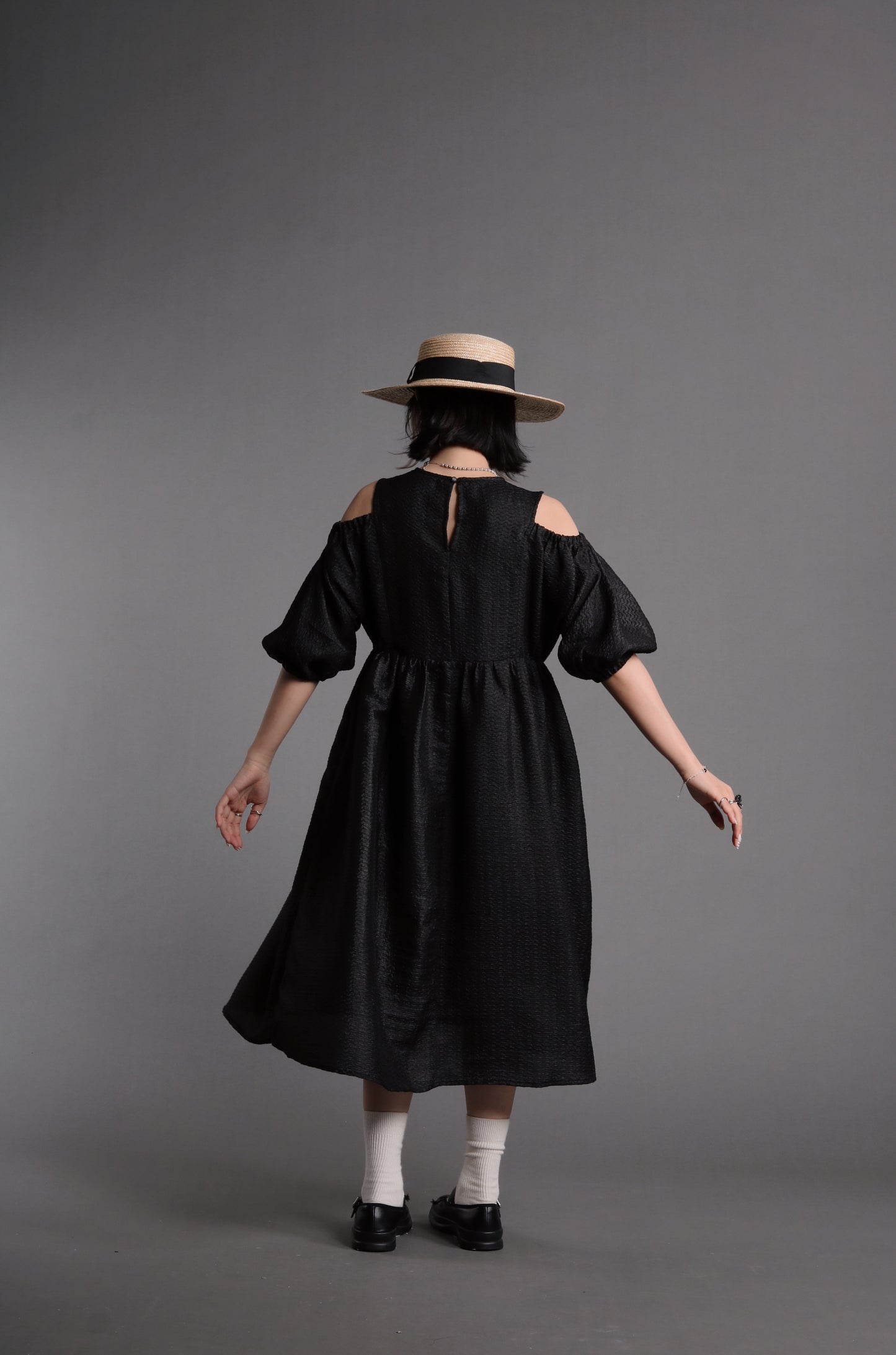 Doll Cold Shoulder Dress (Black)