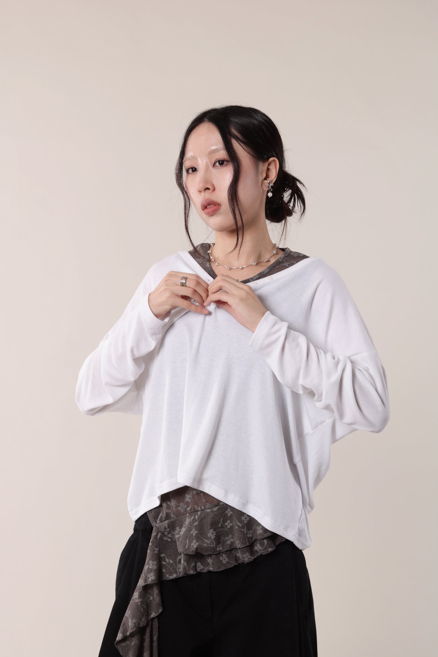 Lazy Button Long Tee (White)