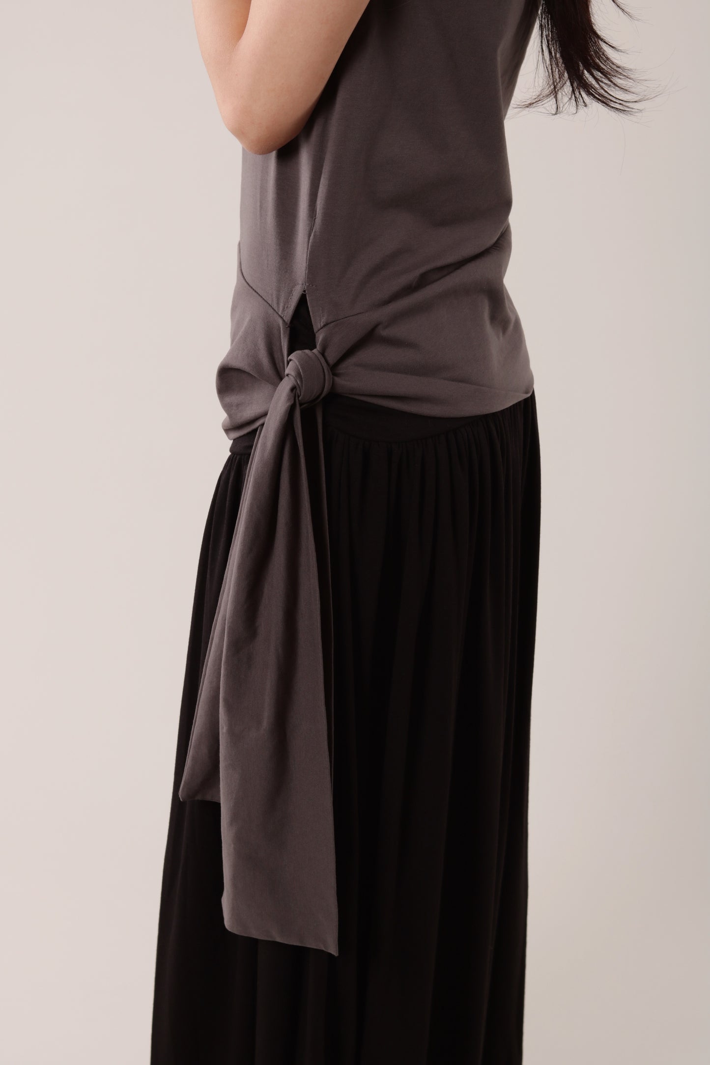 Amos Sleeveless Top (Brown)
