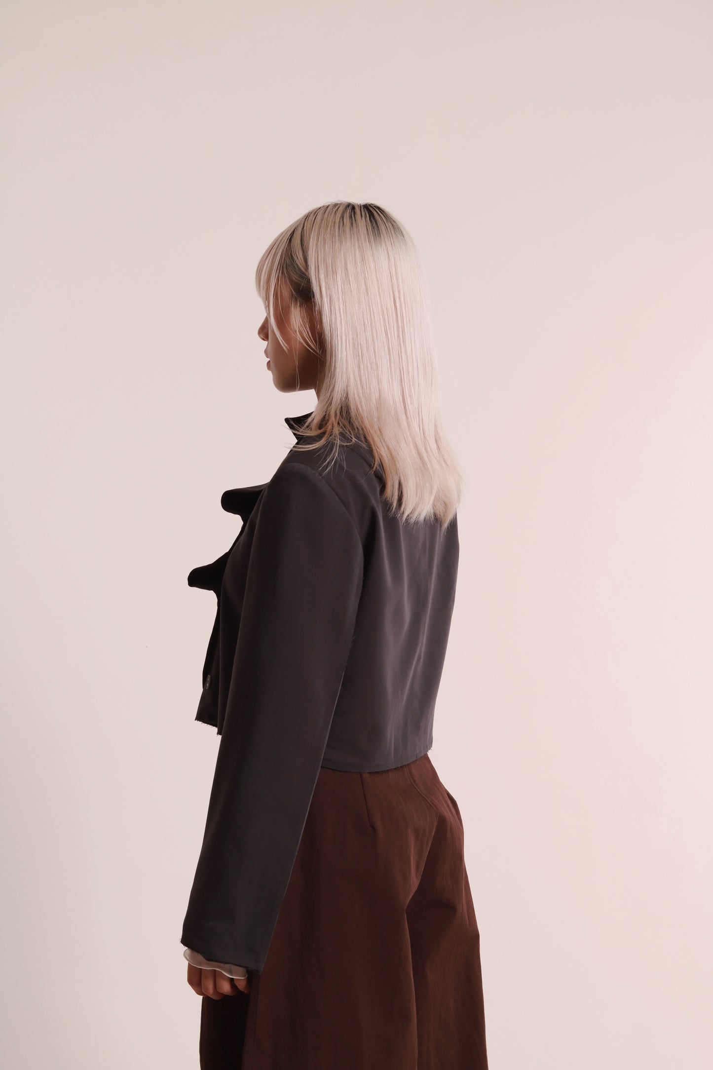 Gentle Pleat Jacket (Charcoal)