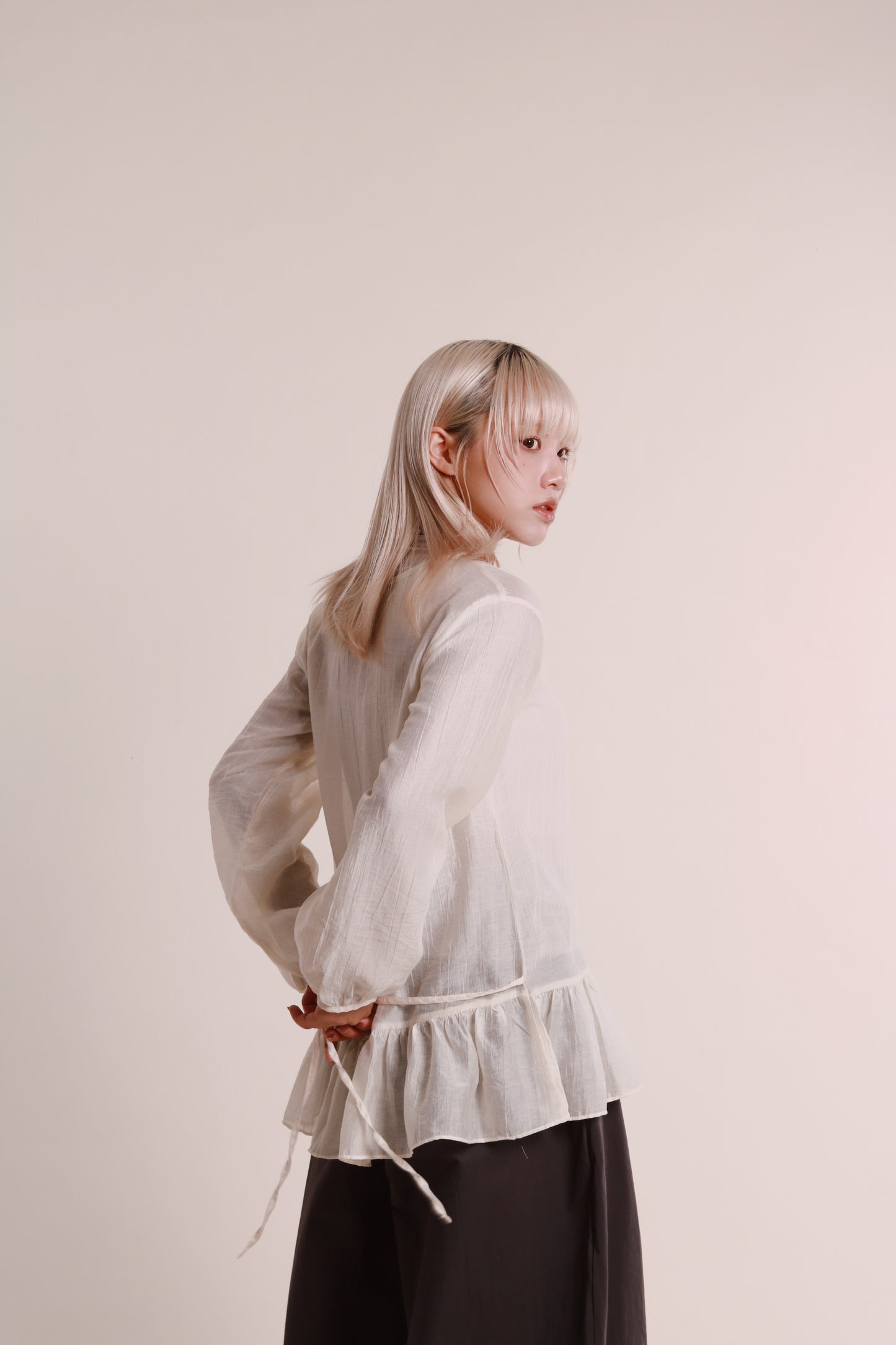 Doll Ruffle Blouse (Ivory)