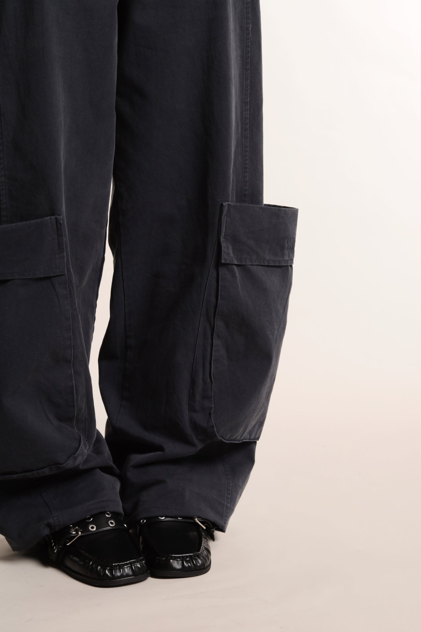 Volume Pocket Pants (Navy)