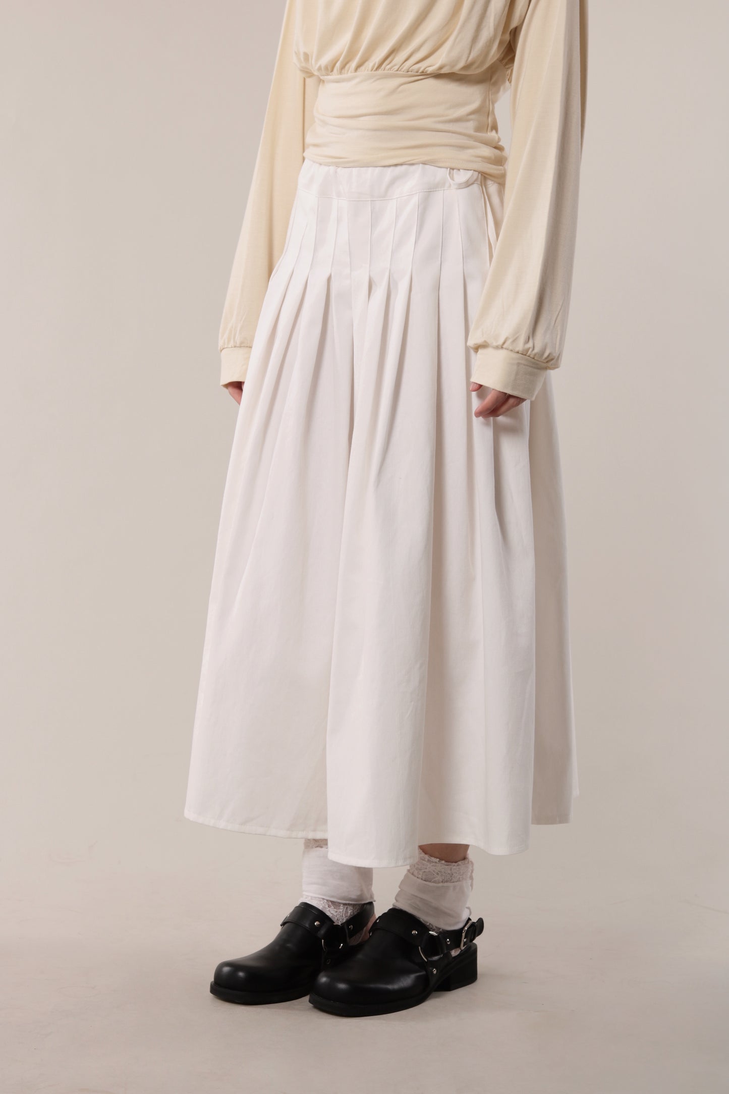 Pleated Skirt (Ivory)