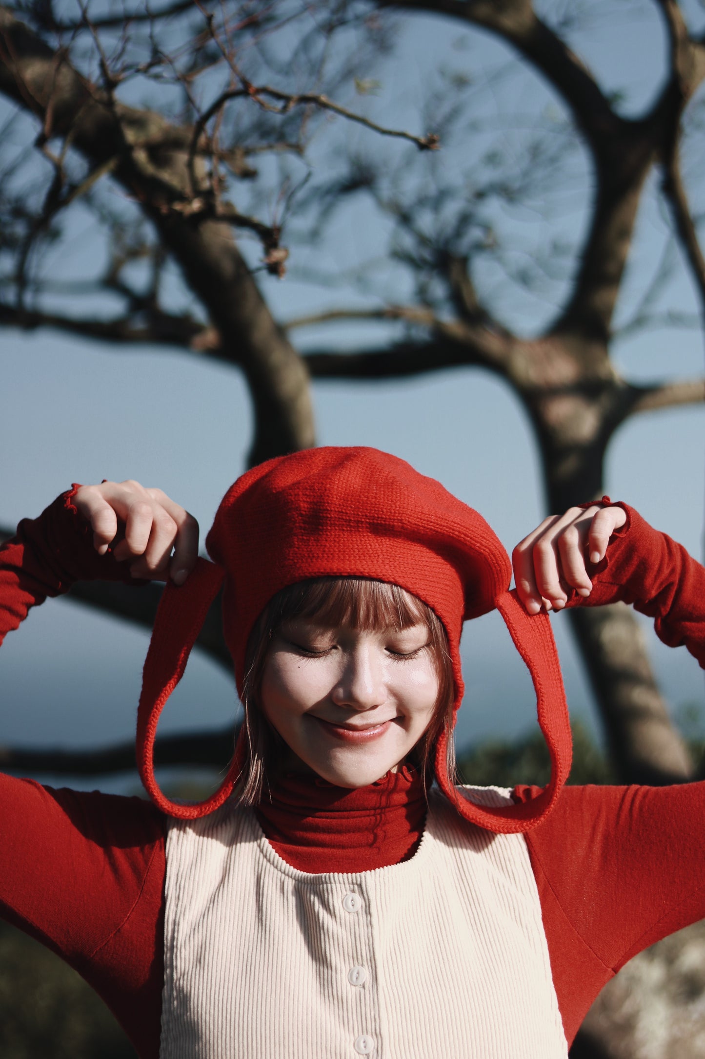 Doll Beret (Black/Grey/Red)