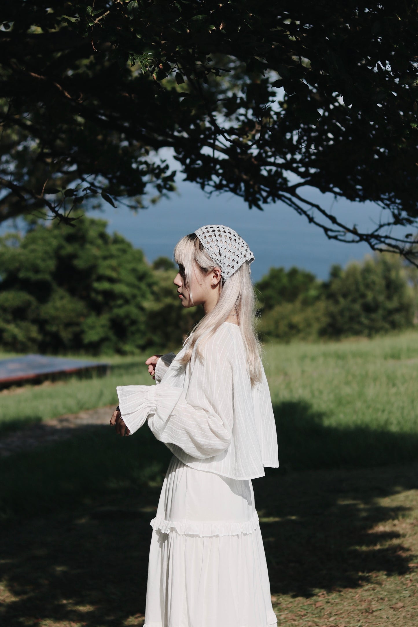 Flora Cropped Shirt (White)