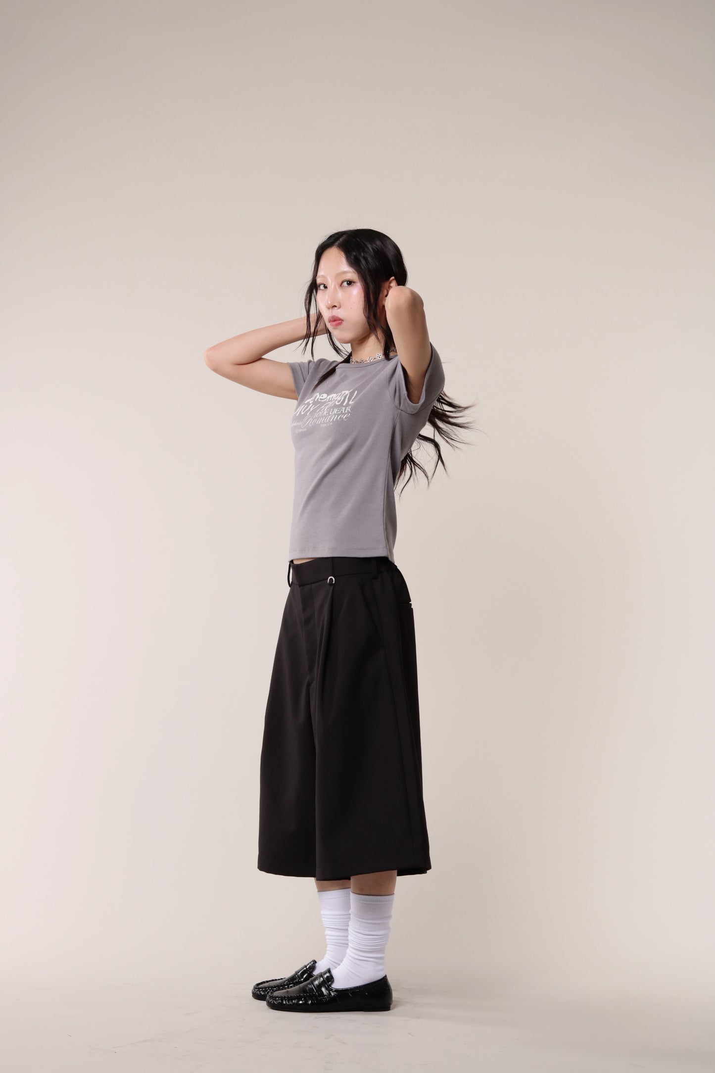 Romance Tee (Charcoal)