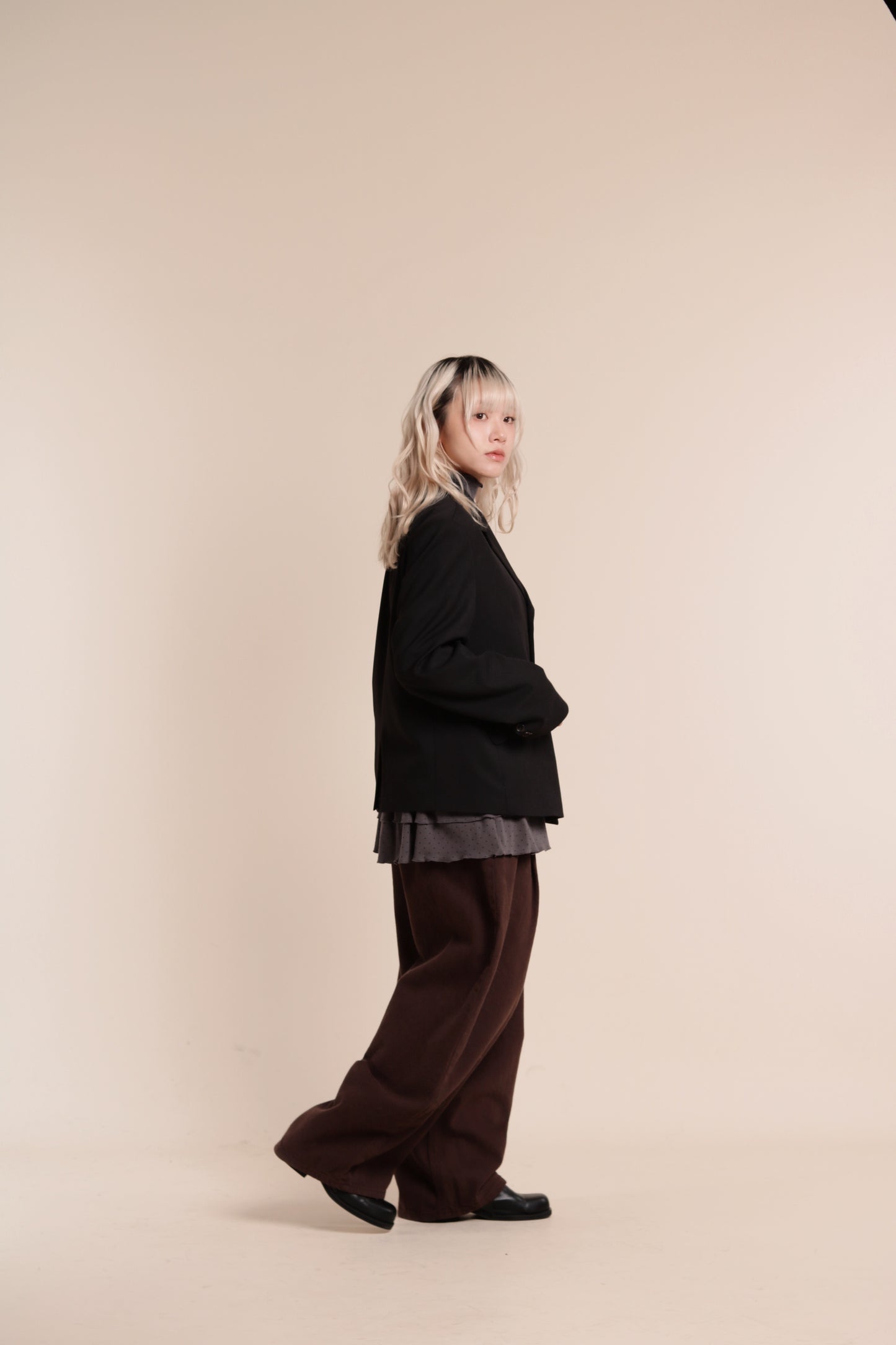 Nolan Pleat Pants (Brown)