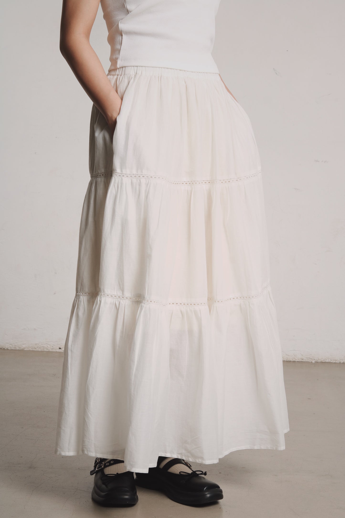 Doll Tiered Skirt (White)